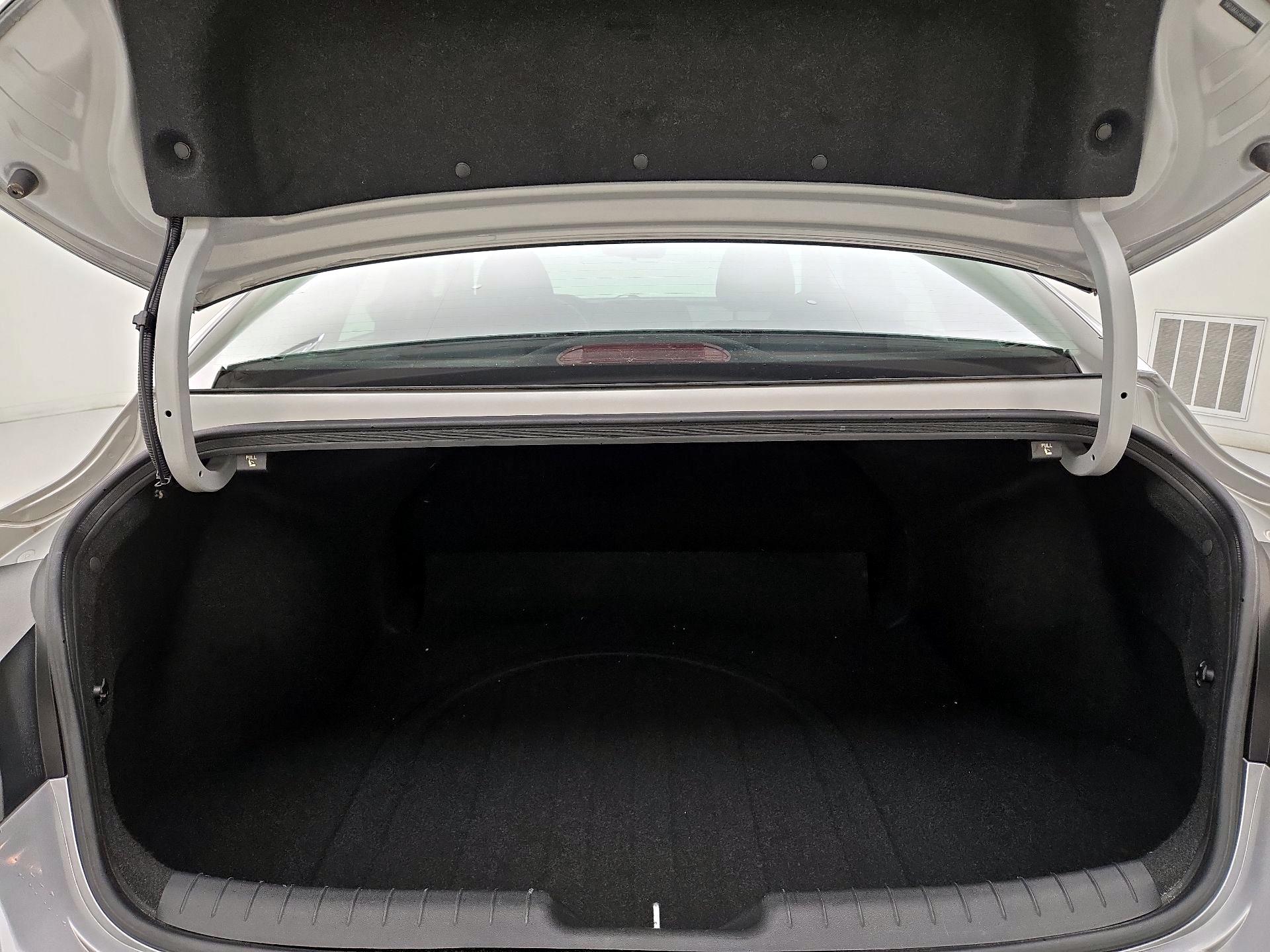 Thumbnail: 2022 Hyundai Elantra - 20