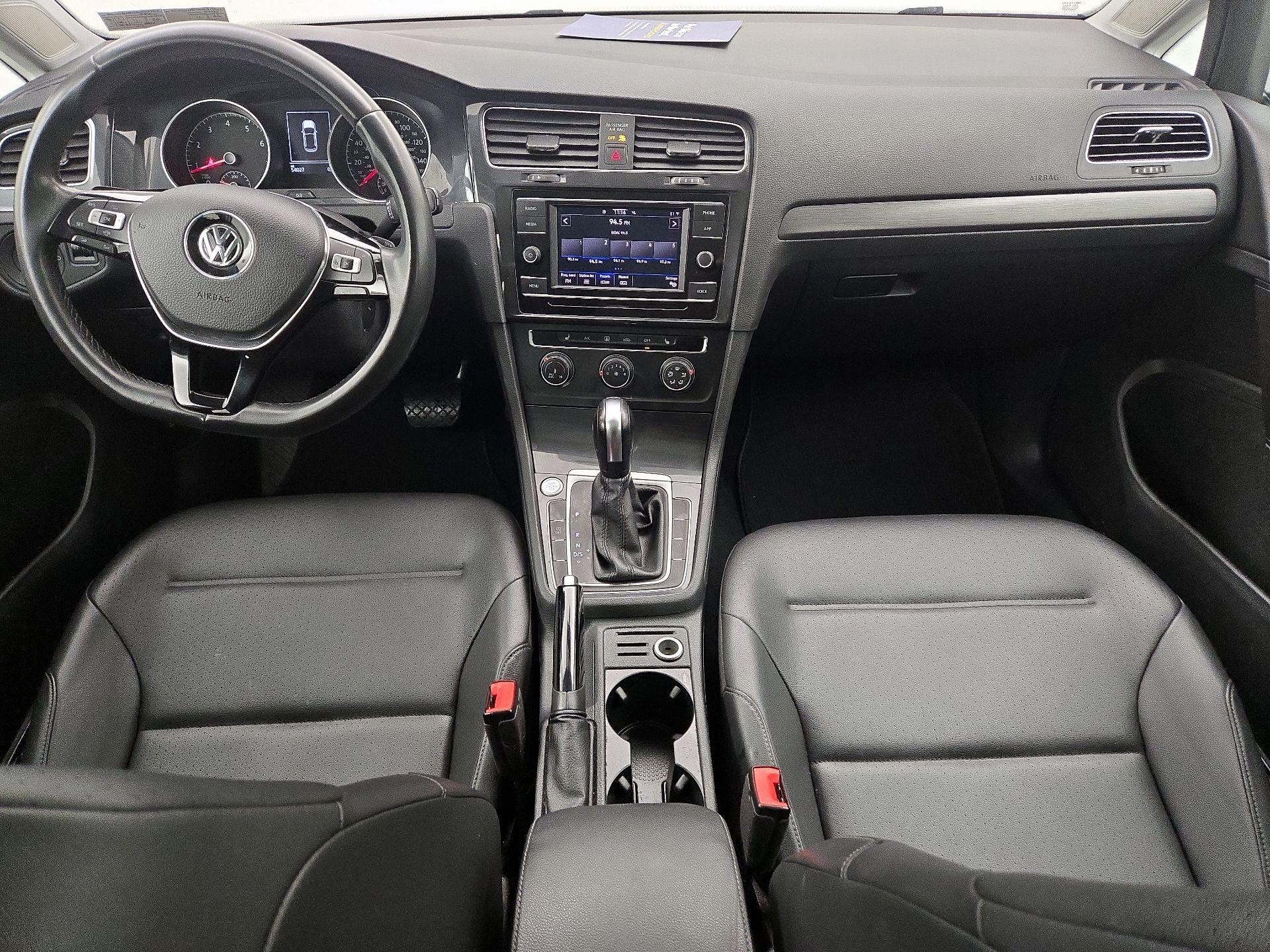 Thumbnail: 2021 Volkswagen Golf - 9