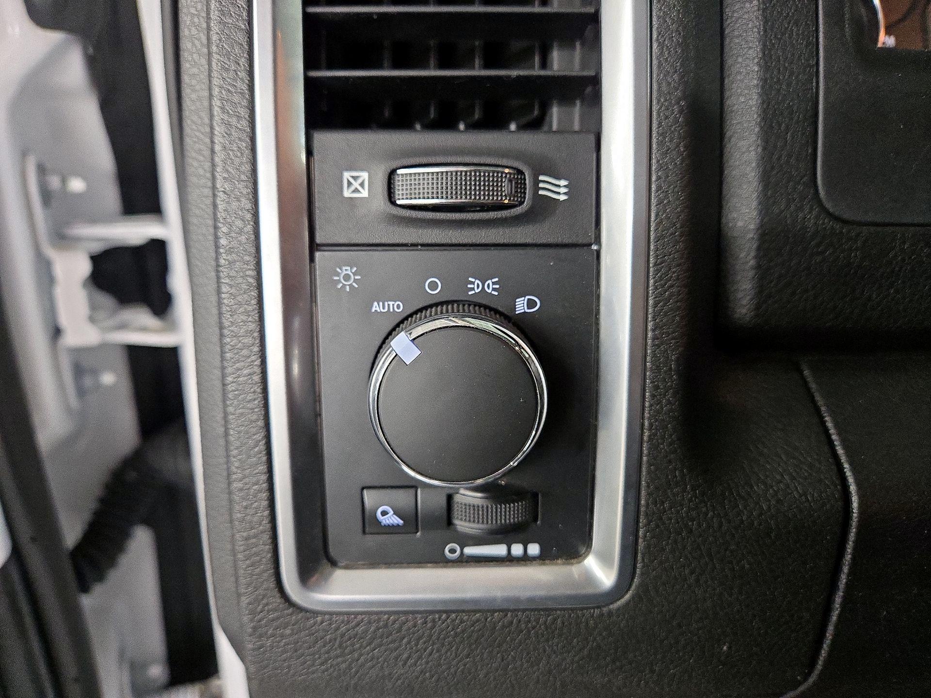 Thumbnail: 2023 RAM 1500 Classic - 13