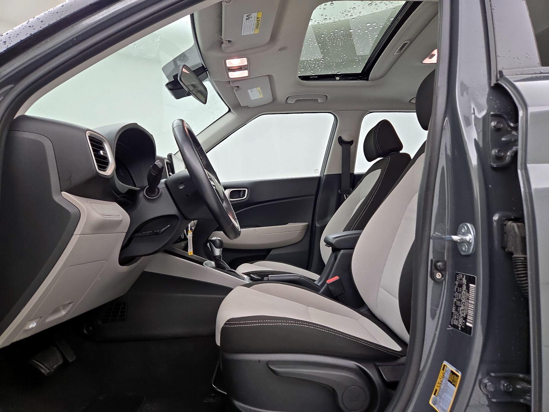 Thumbnail: 2023 Hyundai Venue - 11