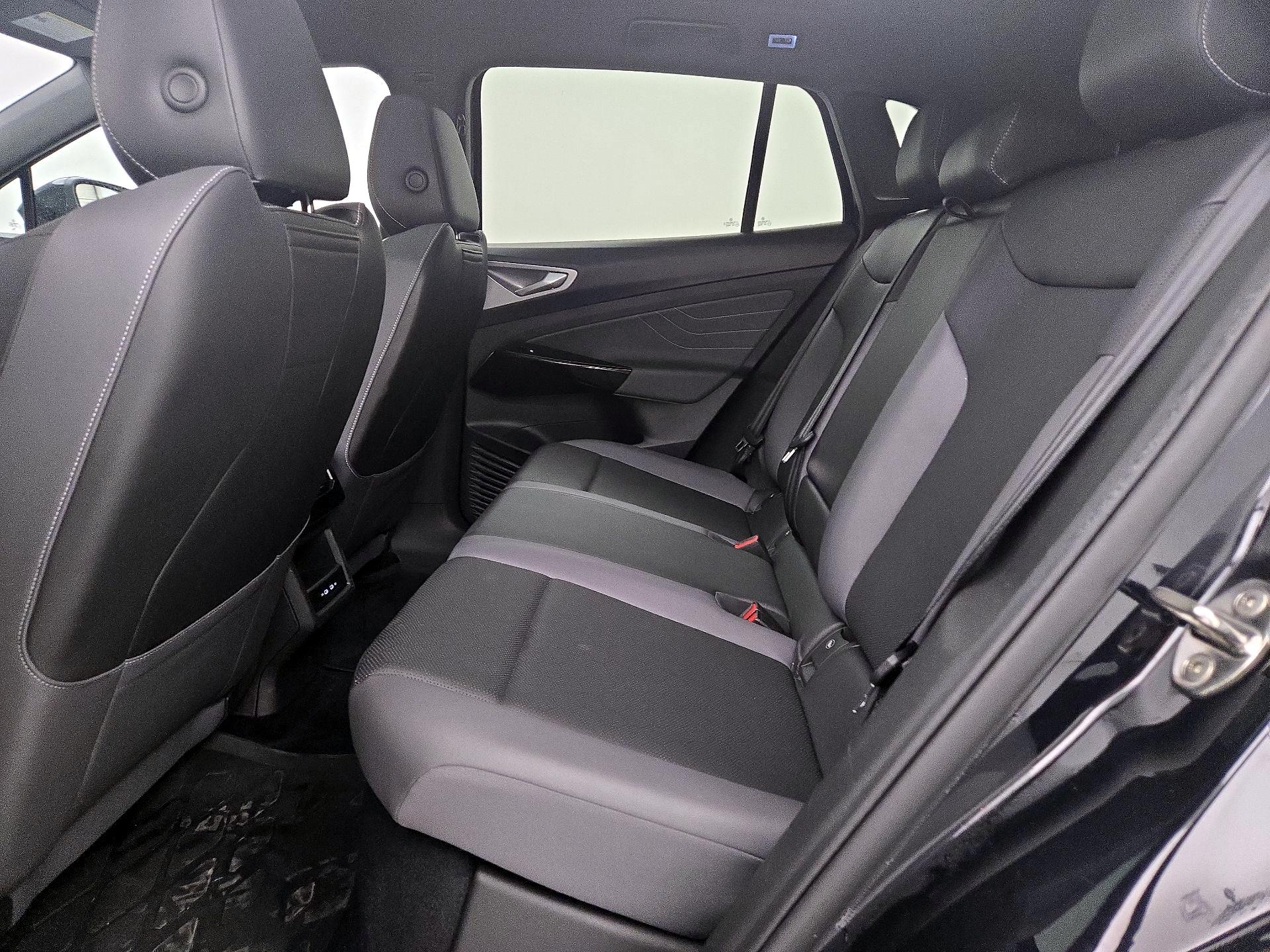 Thumbnail: 2023 Volkswagen ID.4 - 20