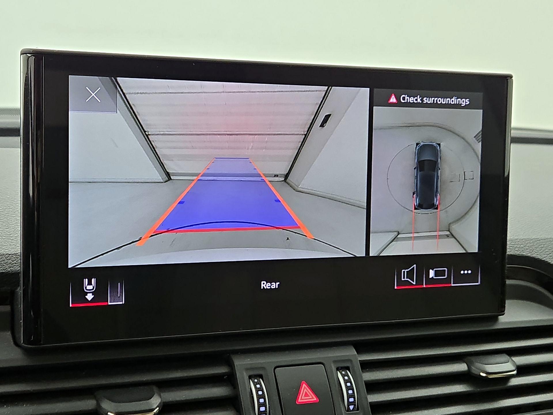 Thumbnail: 2022 Audi Q5 - 15