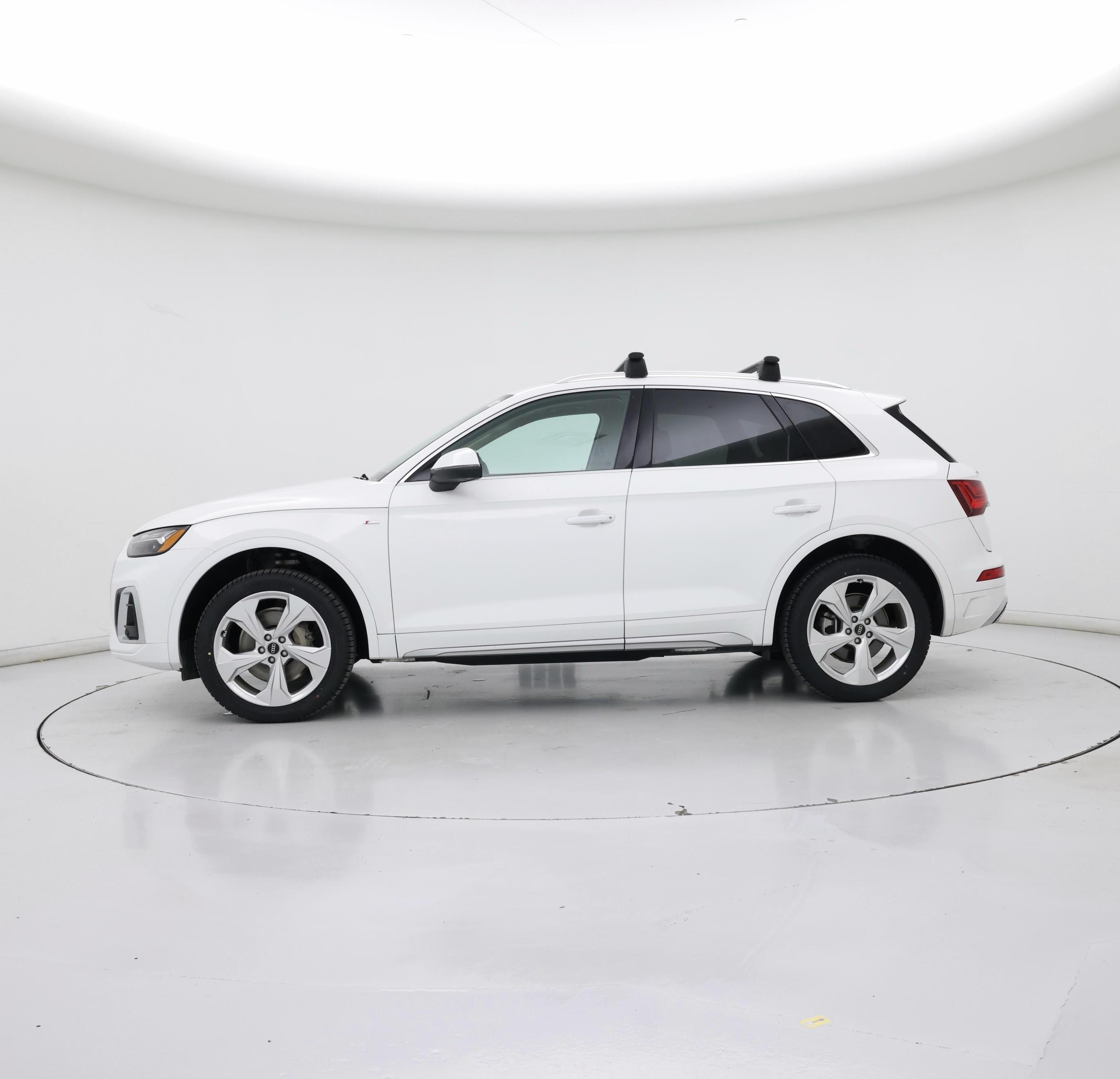 Thumbnail: 2022 Audi Q5 - 3