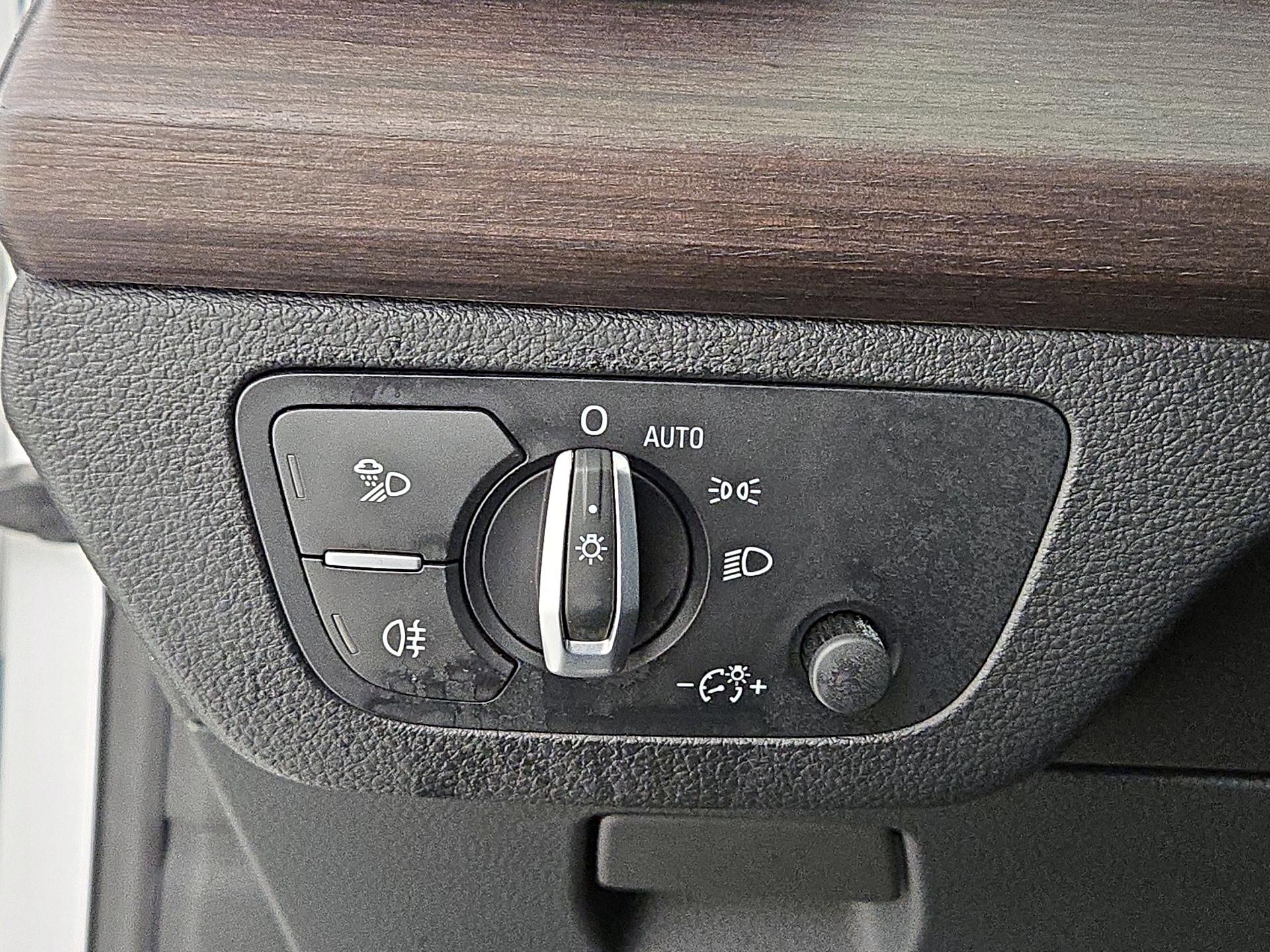 Thumbnail: 2022 Audi Q5 - 13