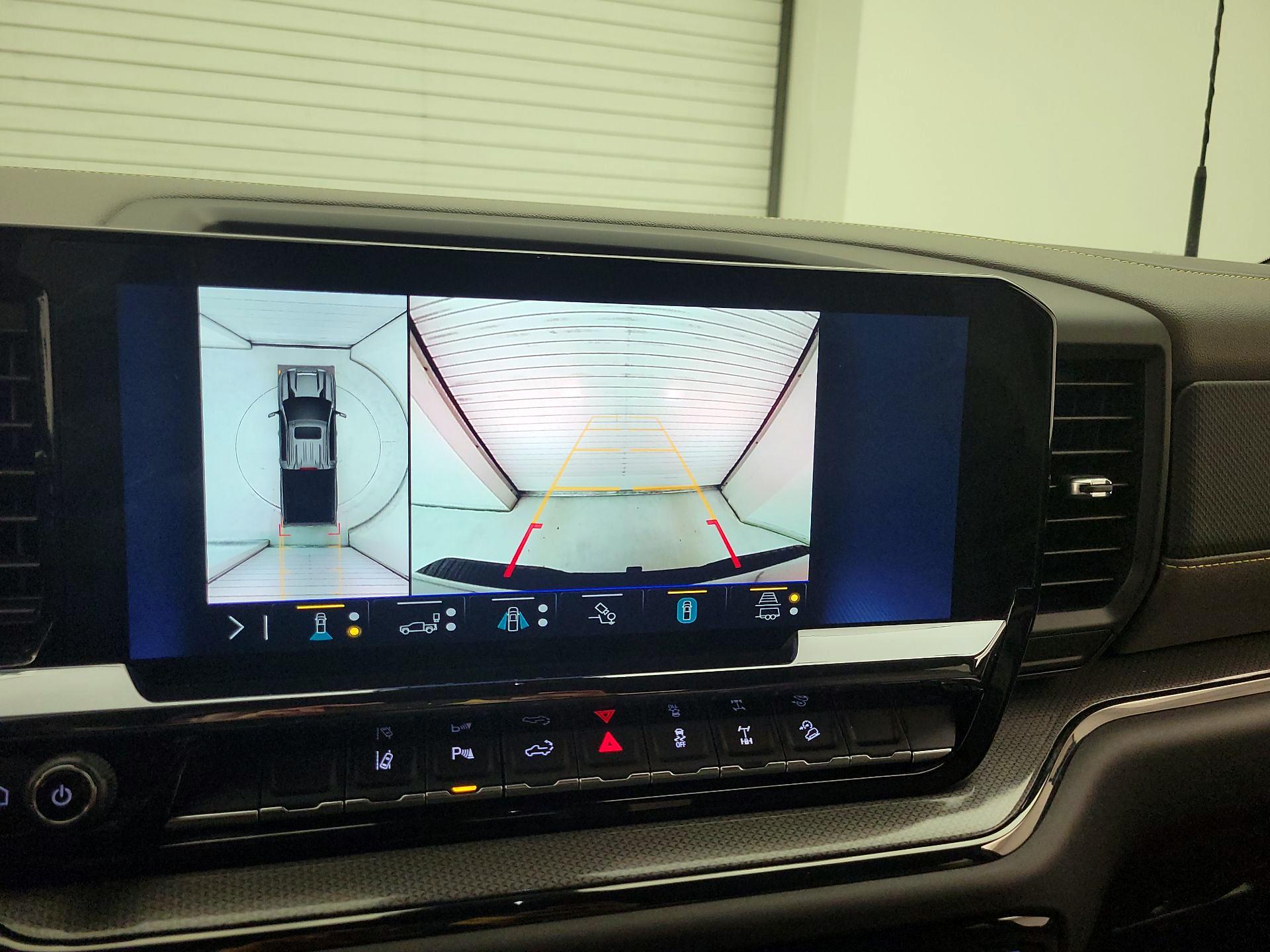 Thumbnail: 2025 Chevrolet Silverado 2500 - 14