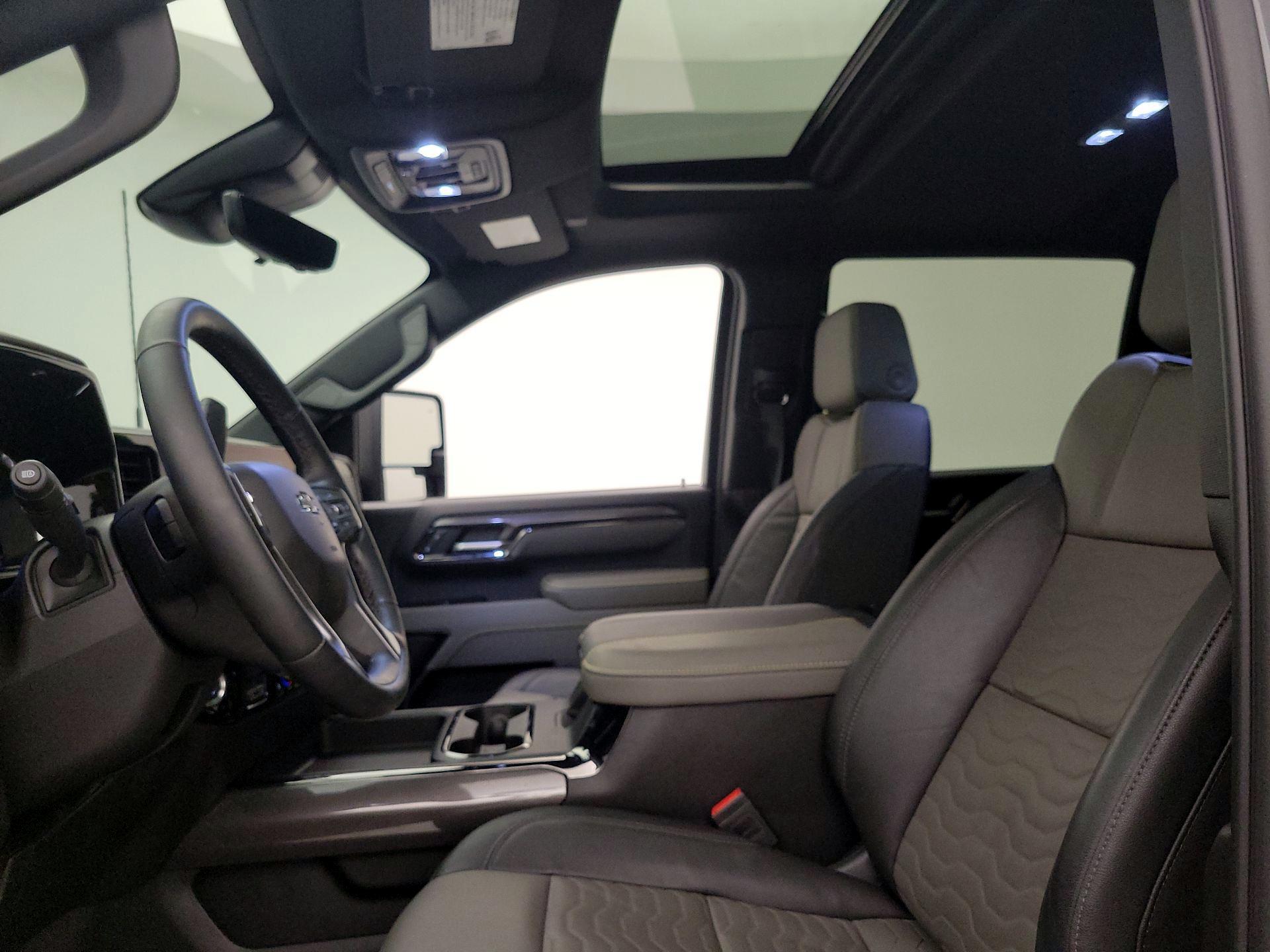 Thumbnail: 2025 Chevrolet Silverado 2500 - 19