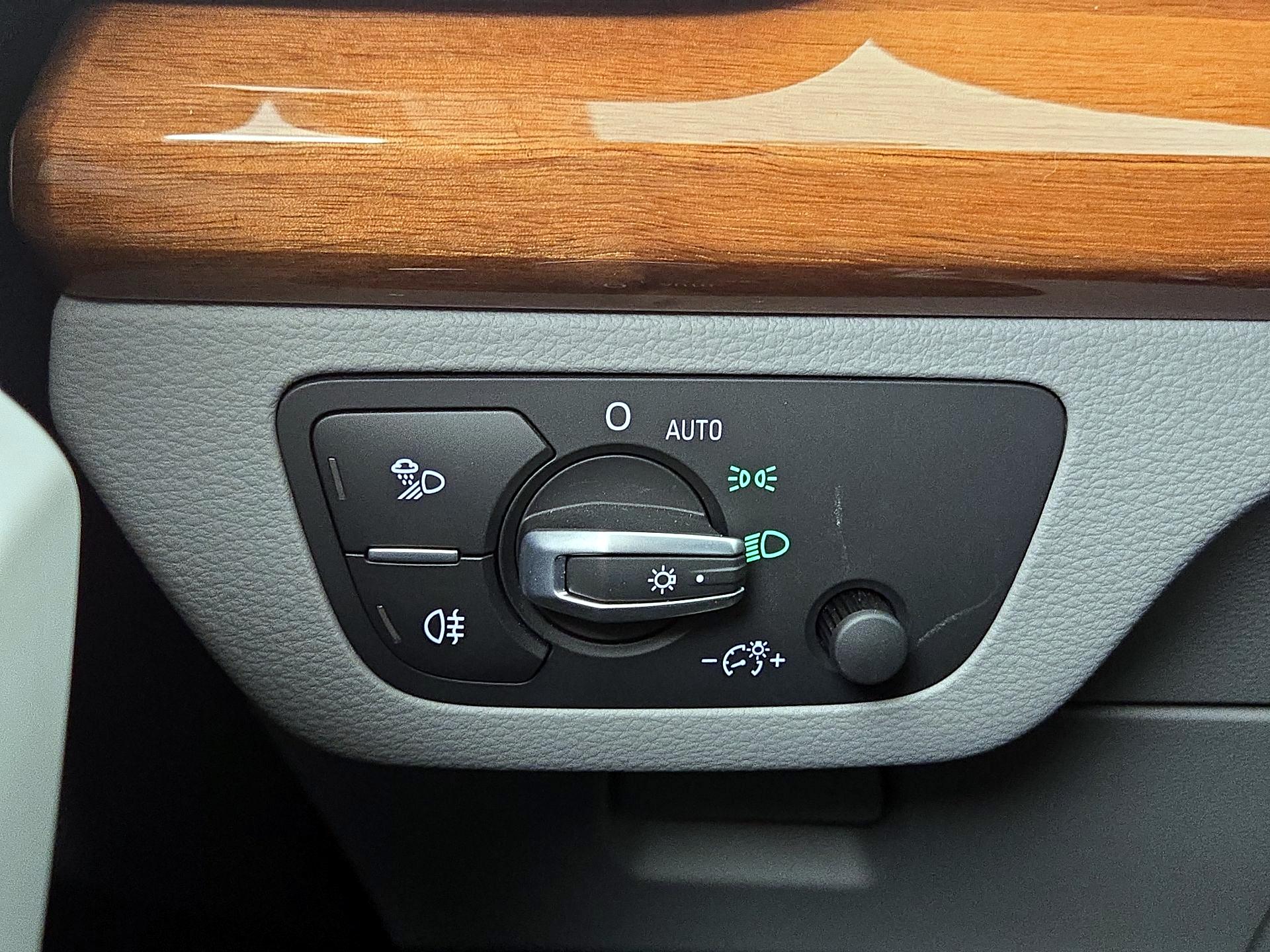 Thumbnail: 2022 Audi Q5 - 13