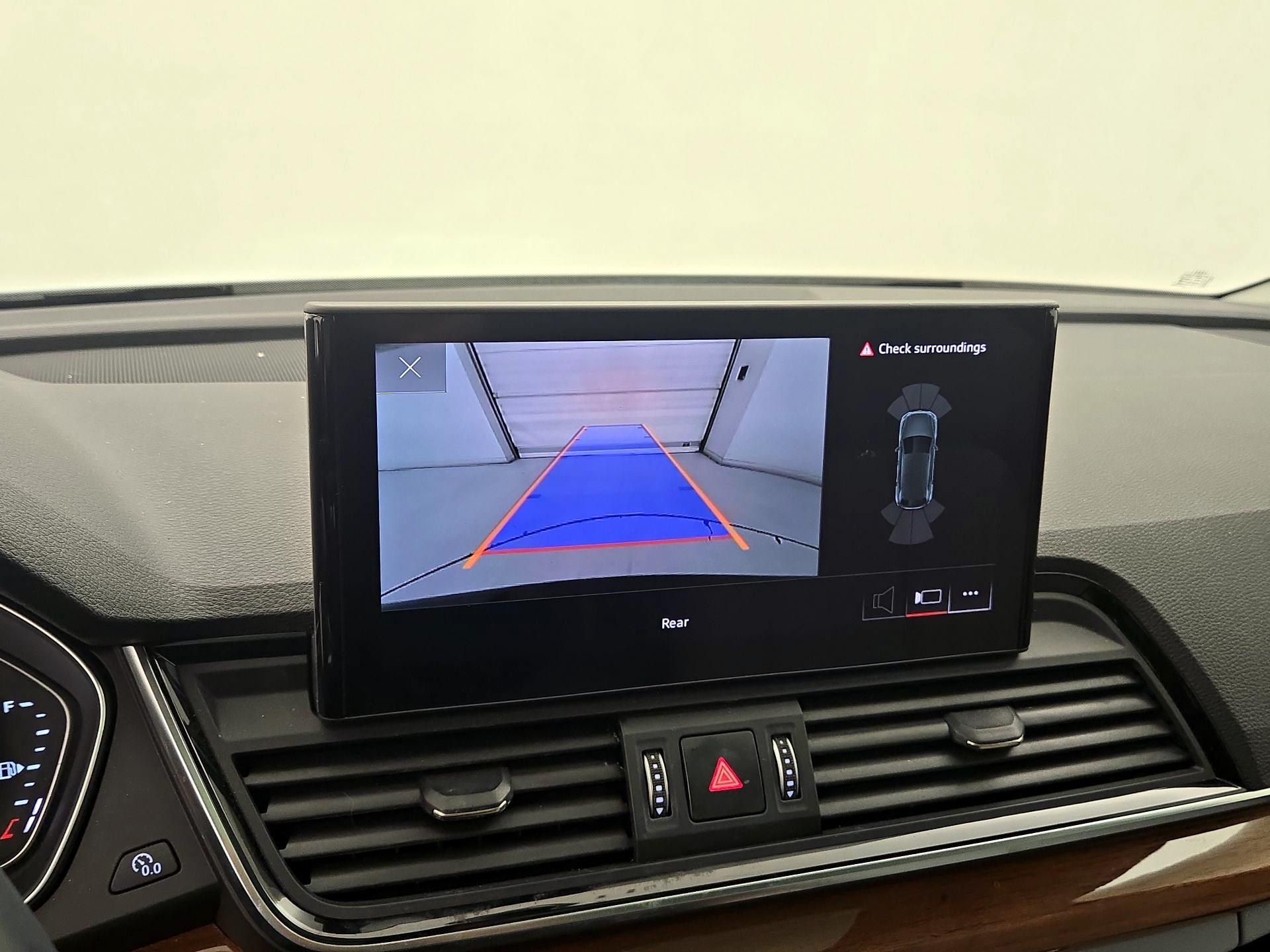 Thumbnail: 2022 Audi Q5 - 14