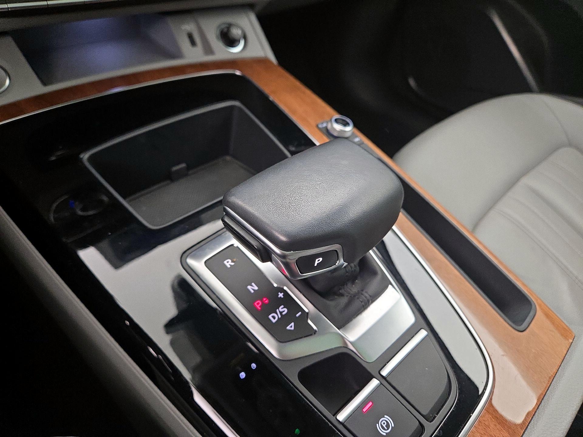 Thumbnail: 2022 Audi Q5 - 17