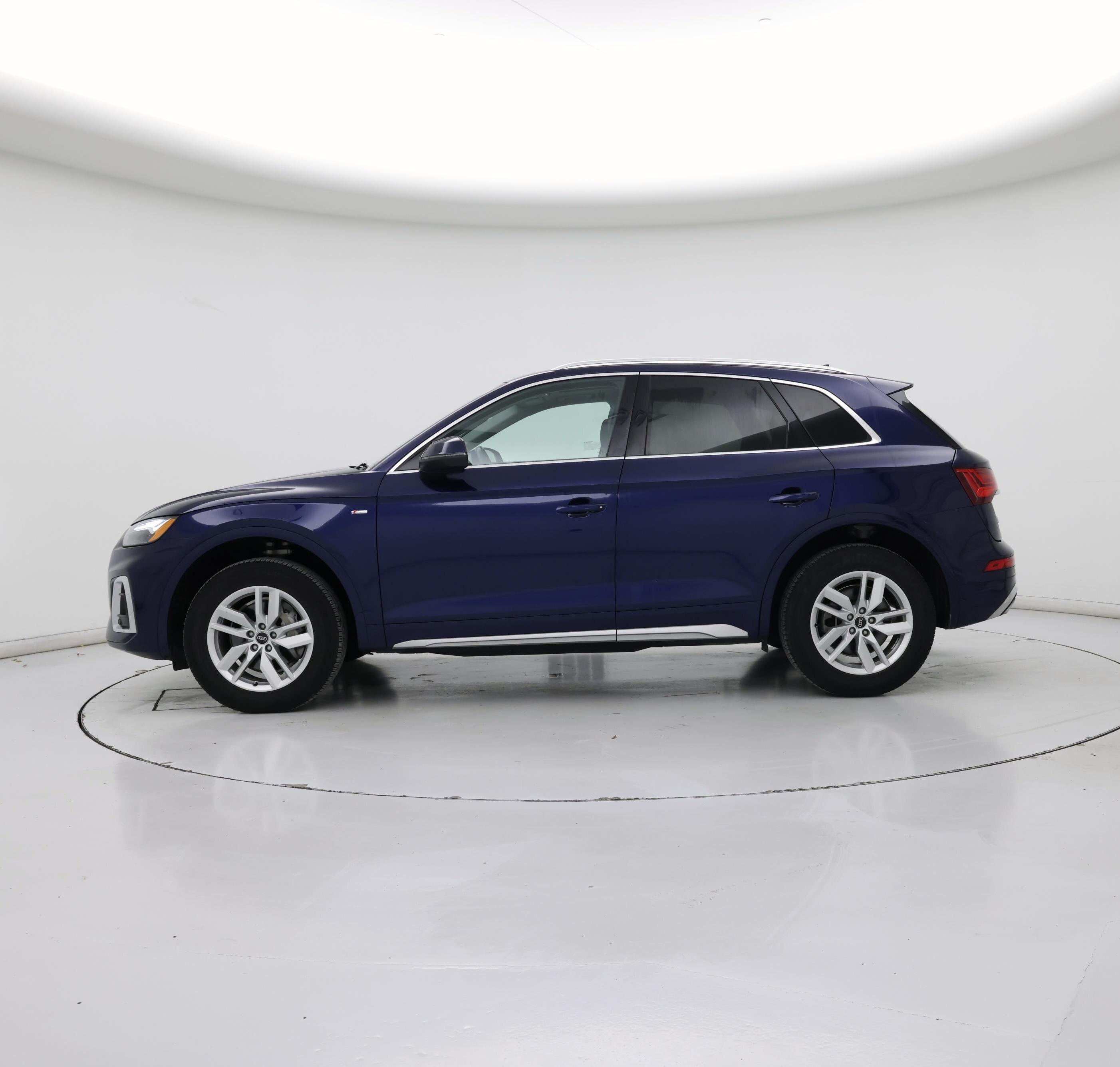 Thumbnail: 2022 Audi Q5 - 3