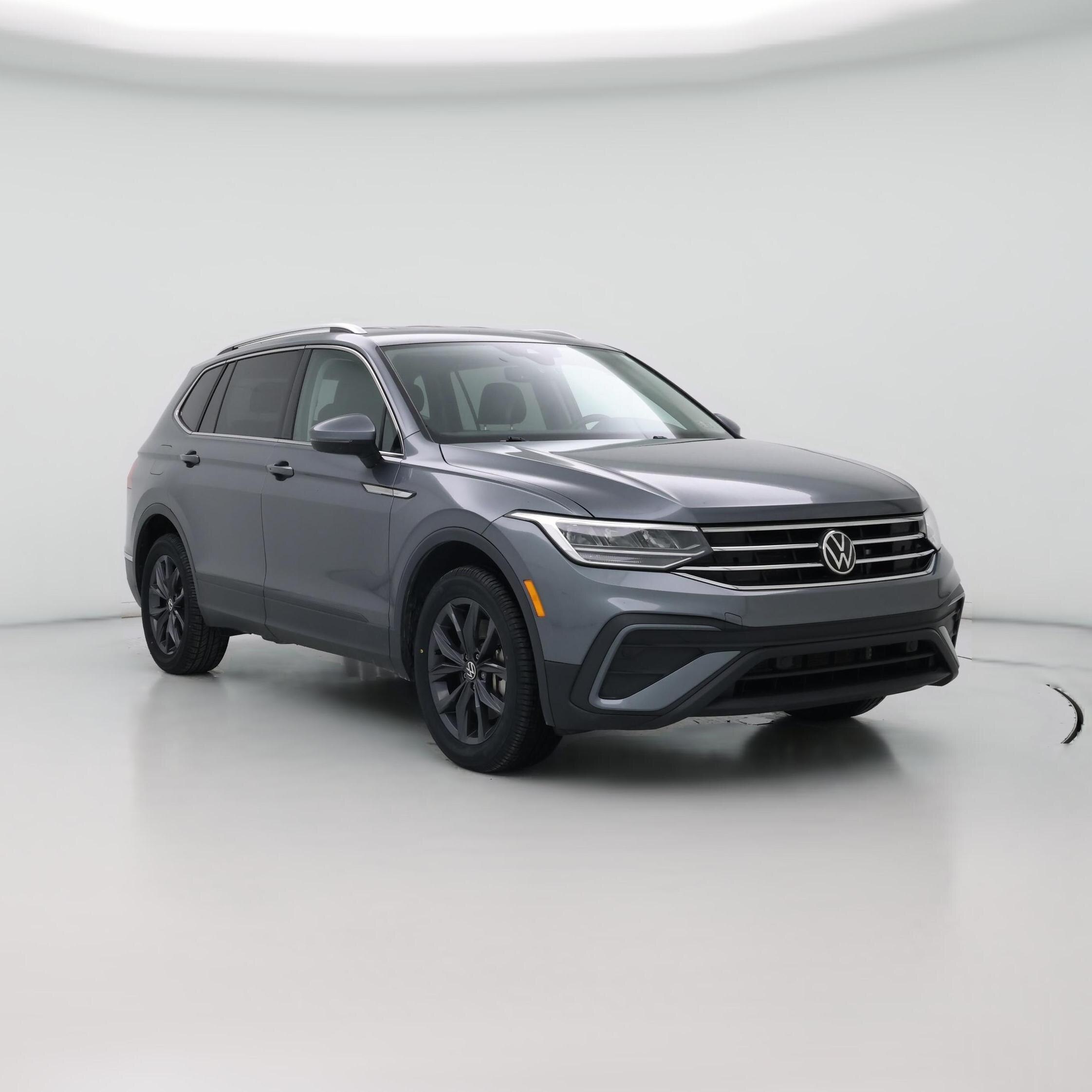 Thumbnail: 2022 Volkswagen Tiguan - 1