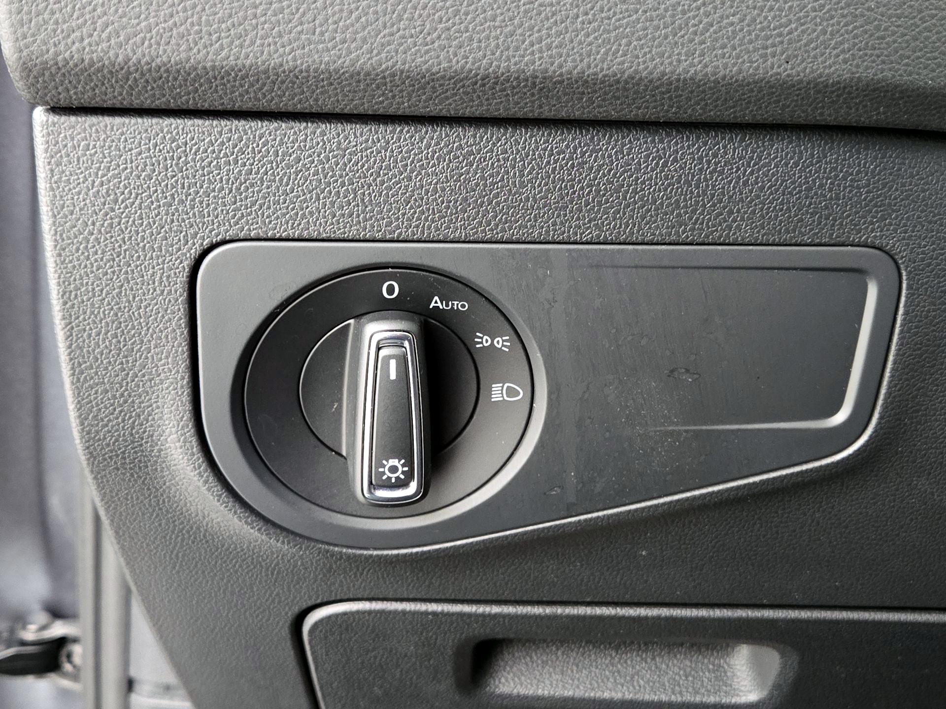 Thumbnail: 2022 Volkswagen Tiguan - 13