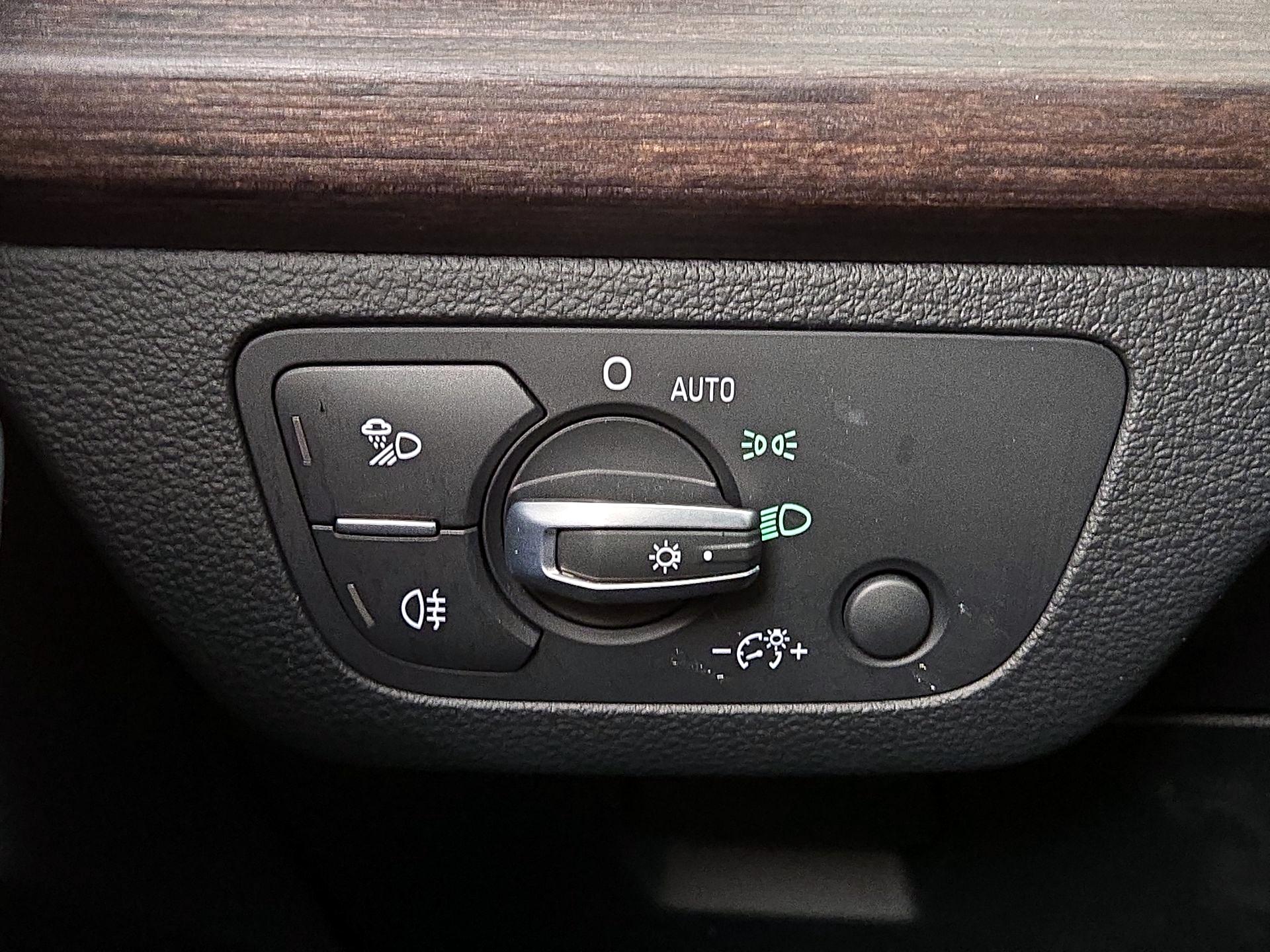 Thumbnail: 2023 Audi Q5 - 13