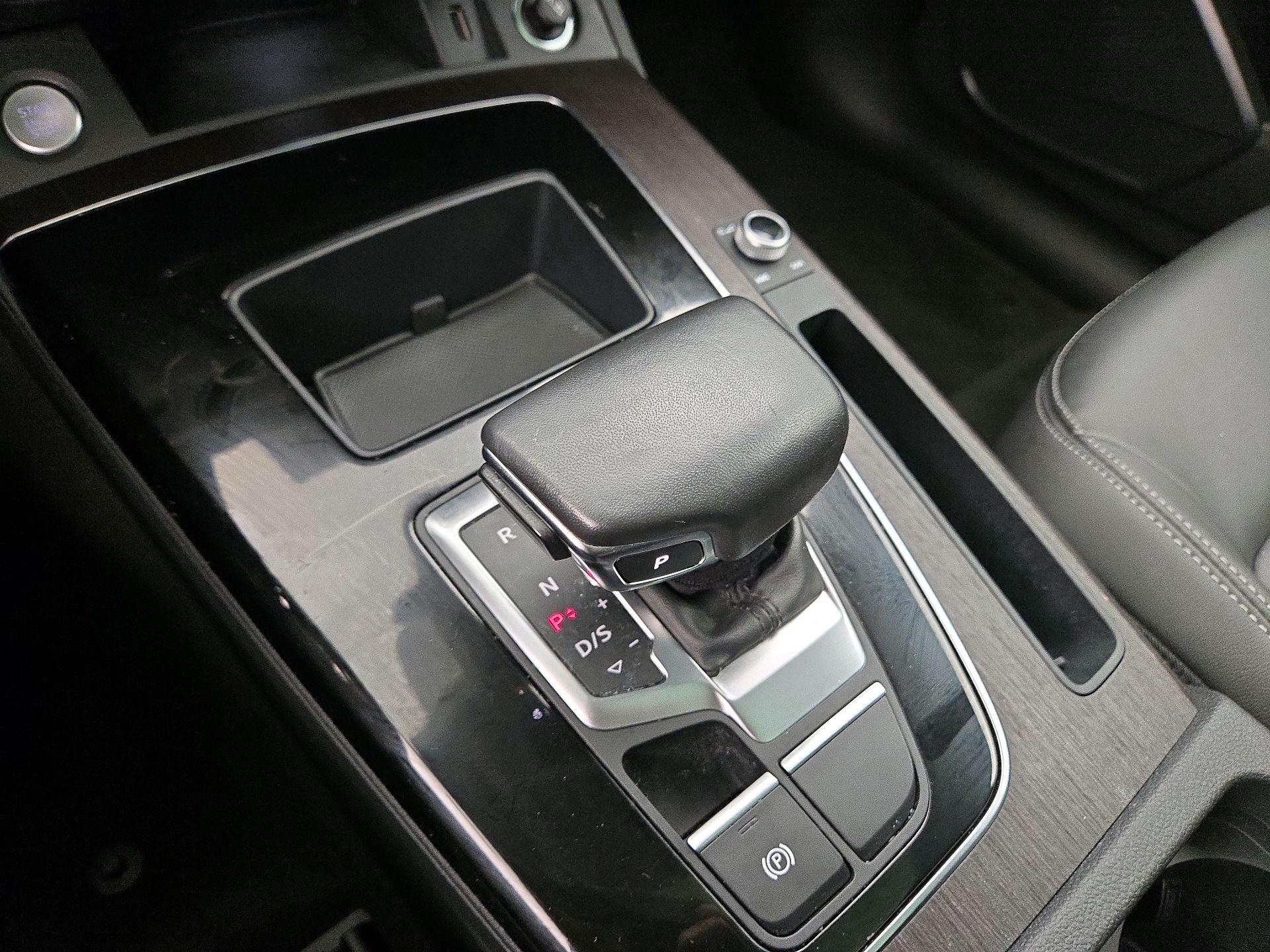 Thumbnail: 2023 Audi Q5 - 17