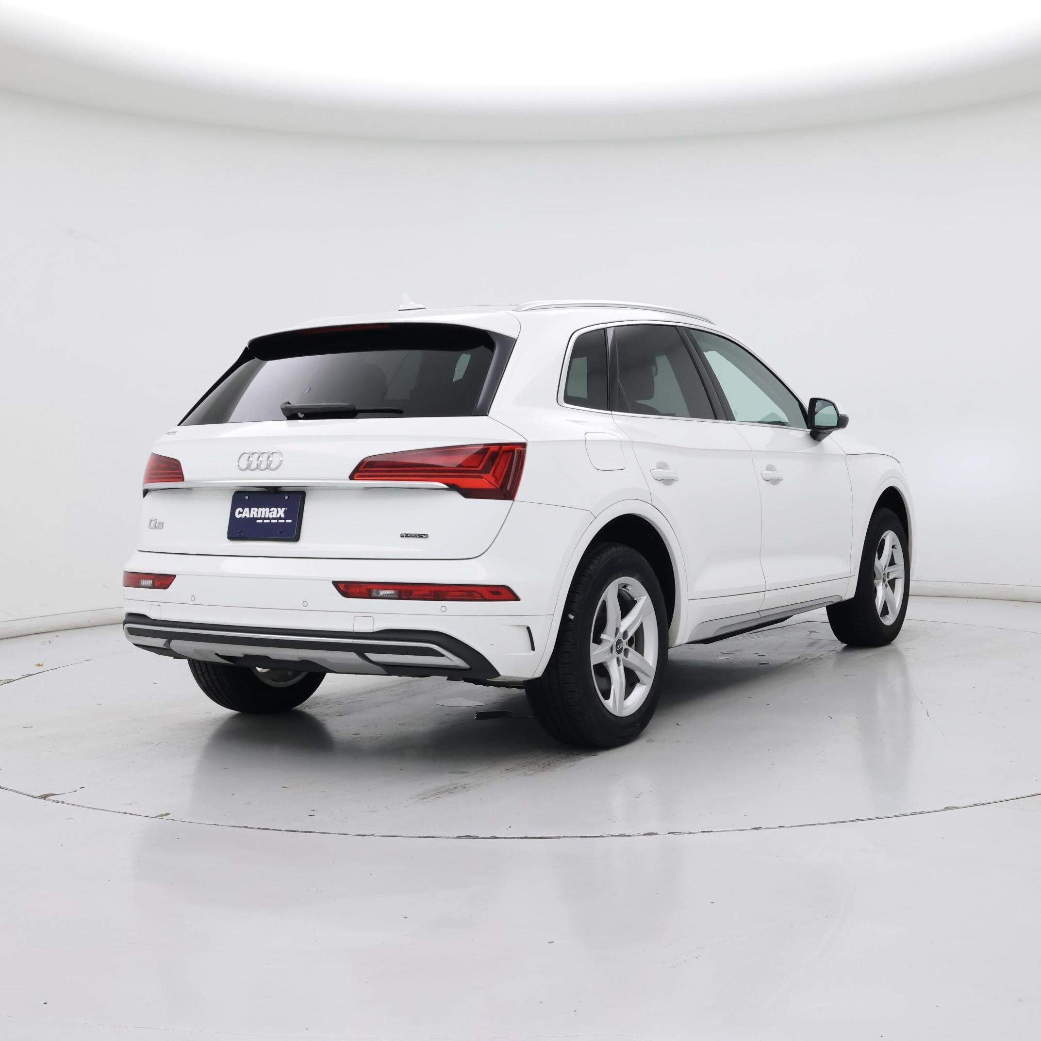 Thumbnail: 2023 Audi Q5 - 8