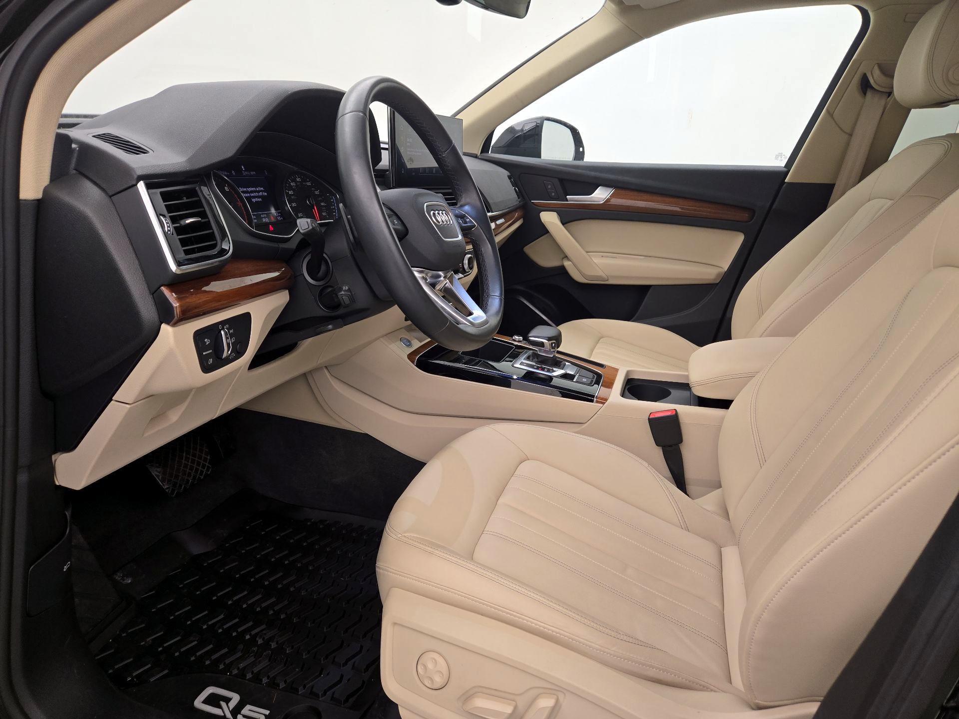 Thumbnail: 2023 Audi Q5 - 11