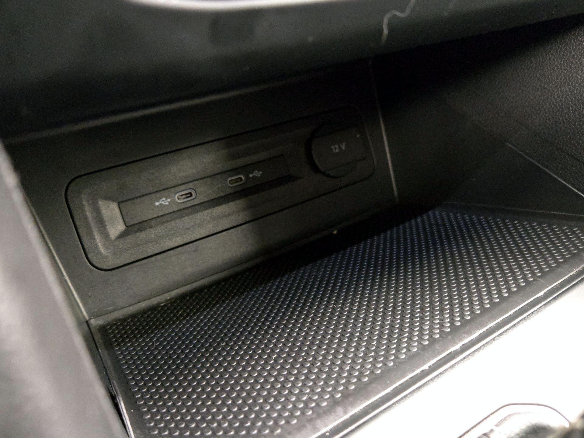 Thumbnail: 2022 Volkswagen Atlas - 18