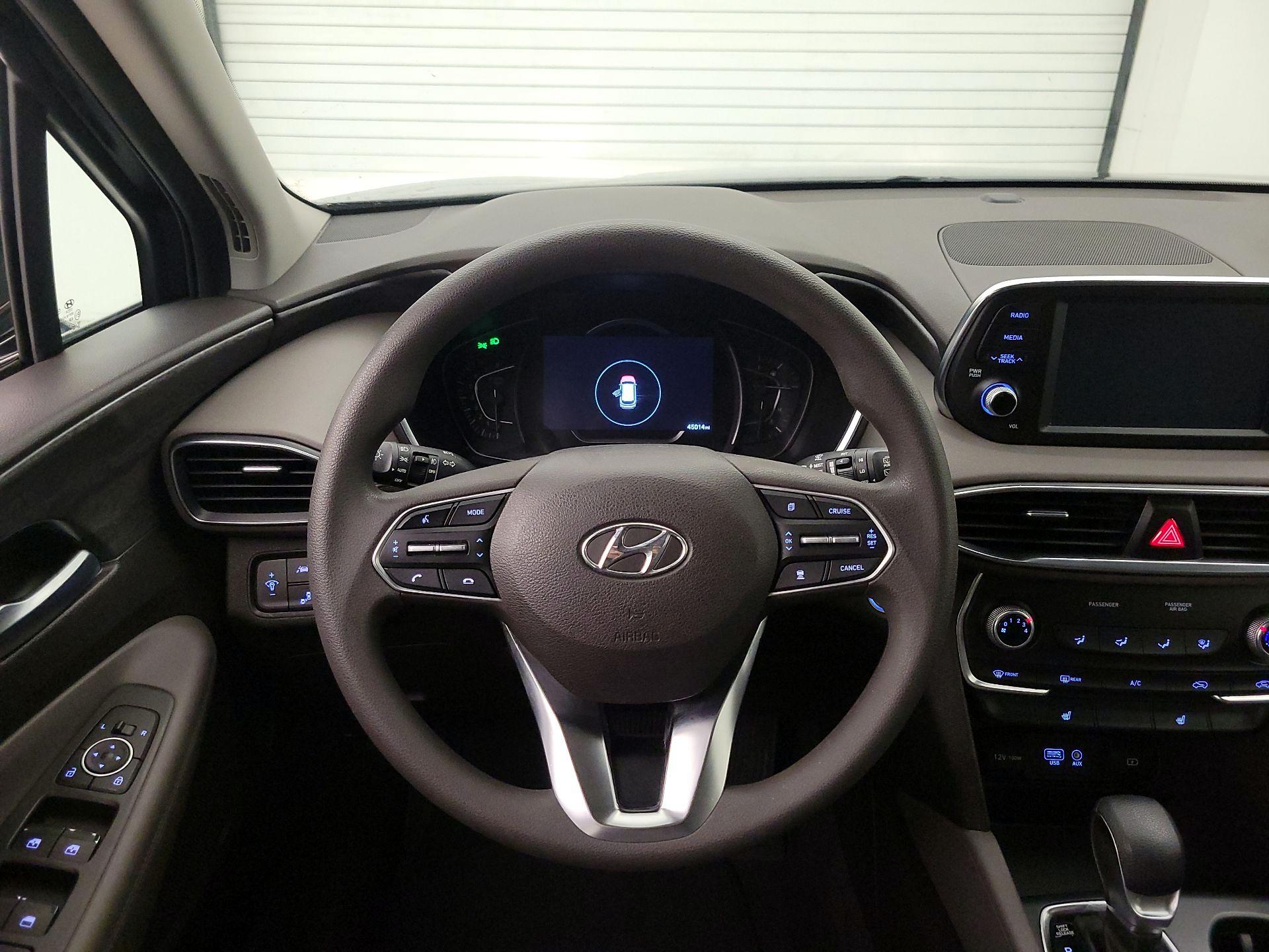 Thumbnail: 2019 Hyundai Santa Fe - 10