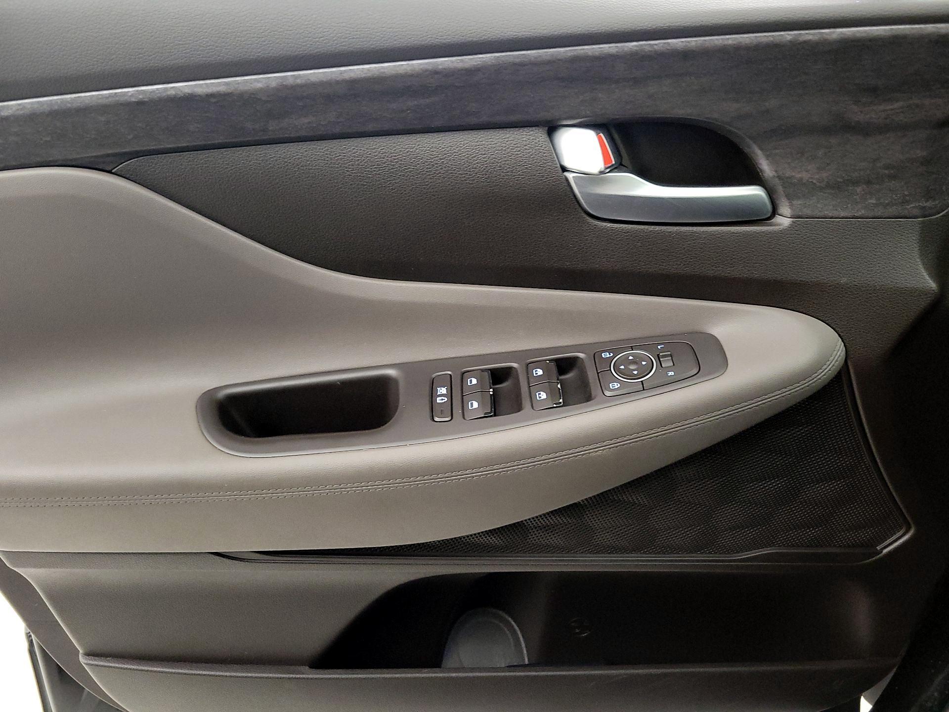 Thumbnail: 2019 Hyundai Santa Fe - 12