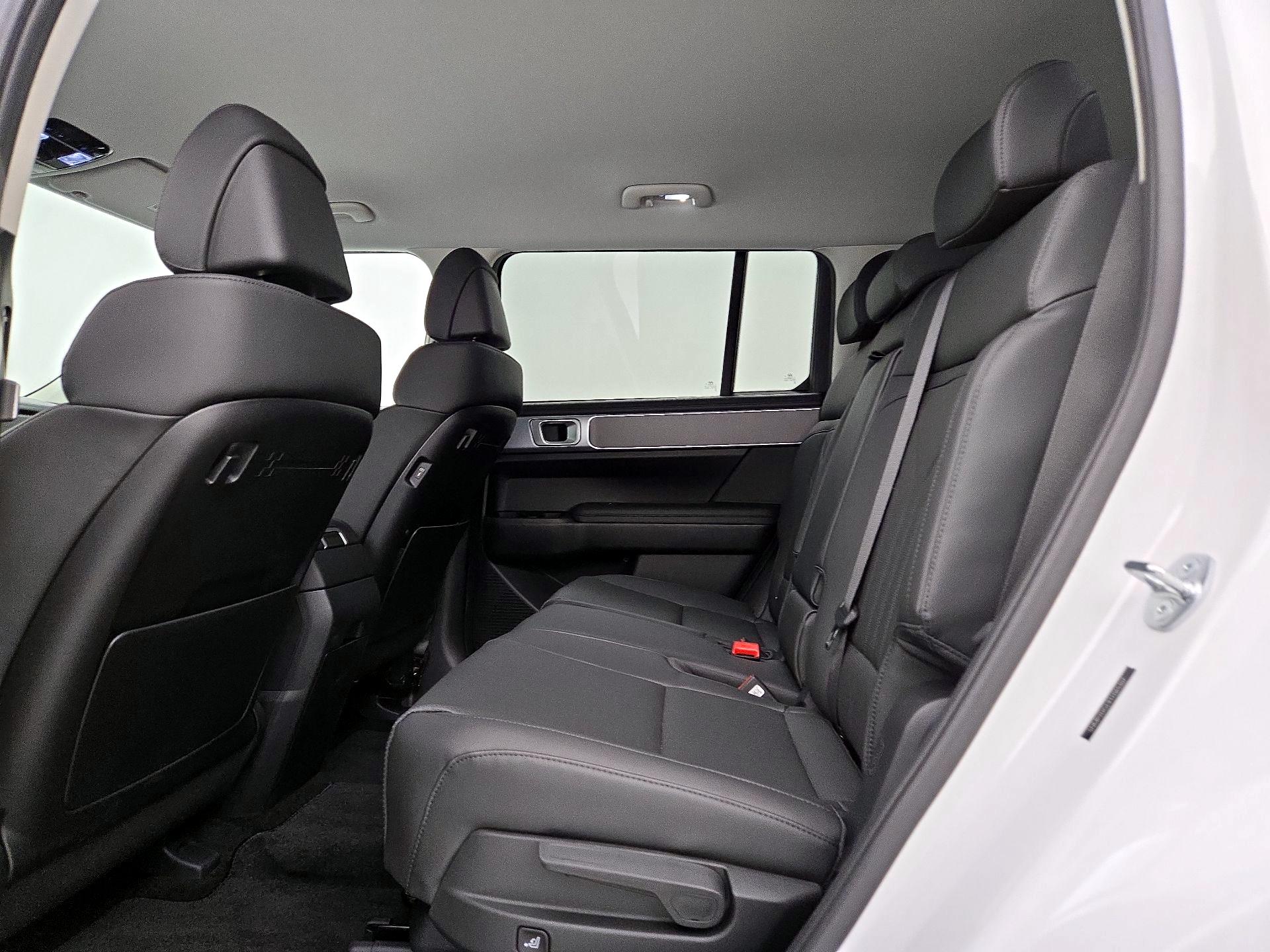 Thumbnail: 2026 Hyundai Santa Fe - 18