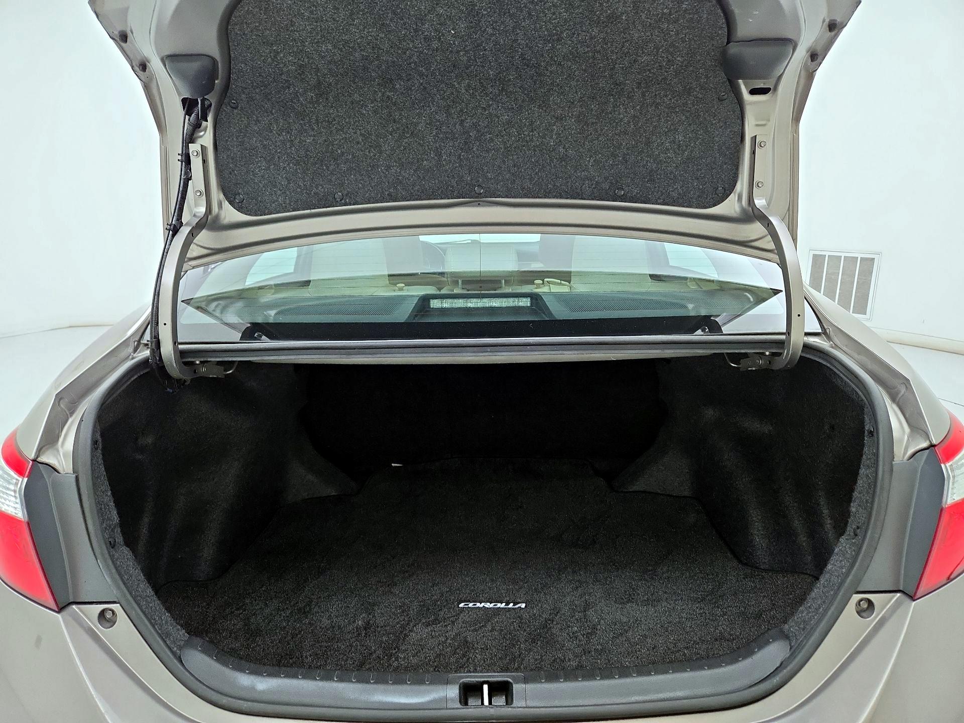 Thumbnail: 2016 Toyota Corolla - 19