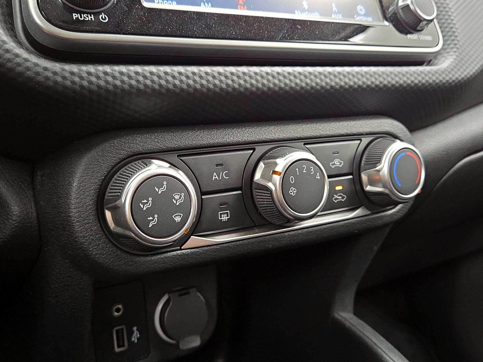 Thumbnail: 2022 Nissan Kicks - 16