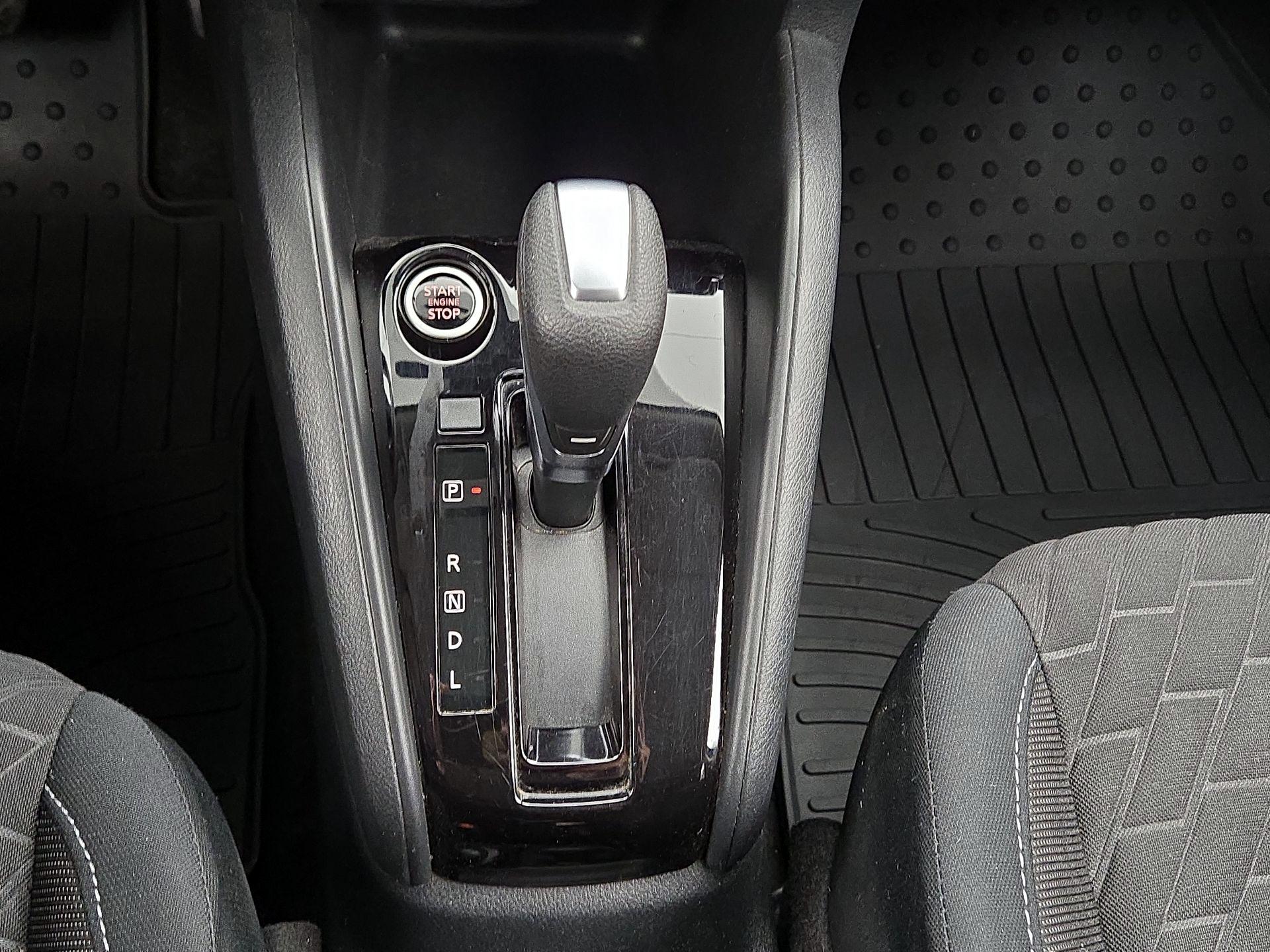 Thumbnail: 2022 Nissan Kicks - 17