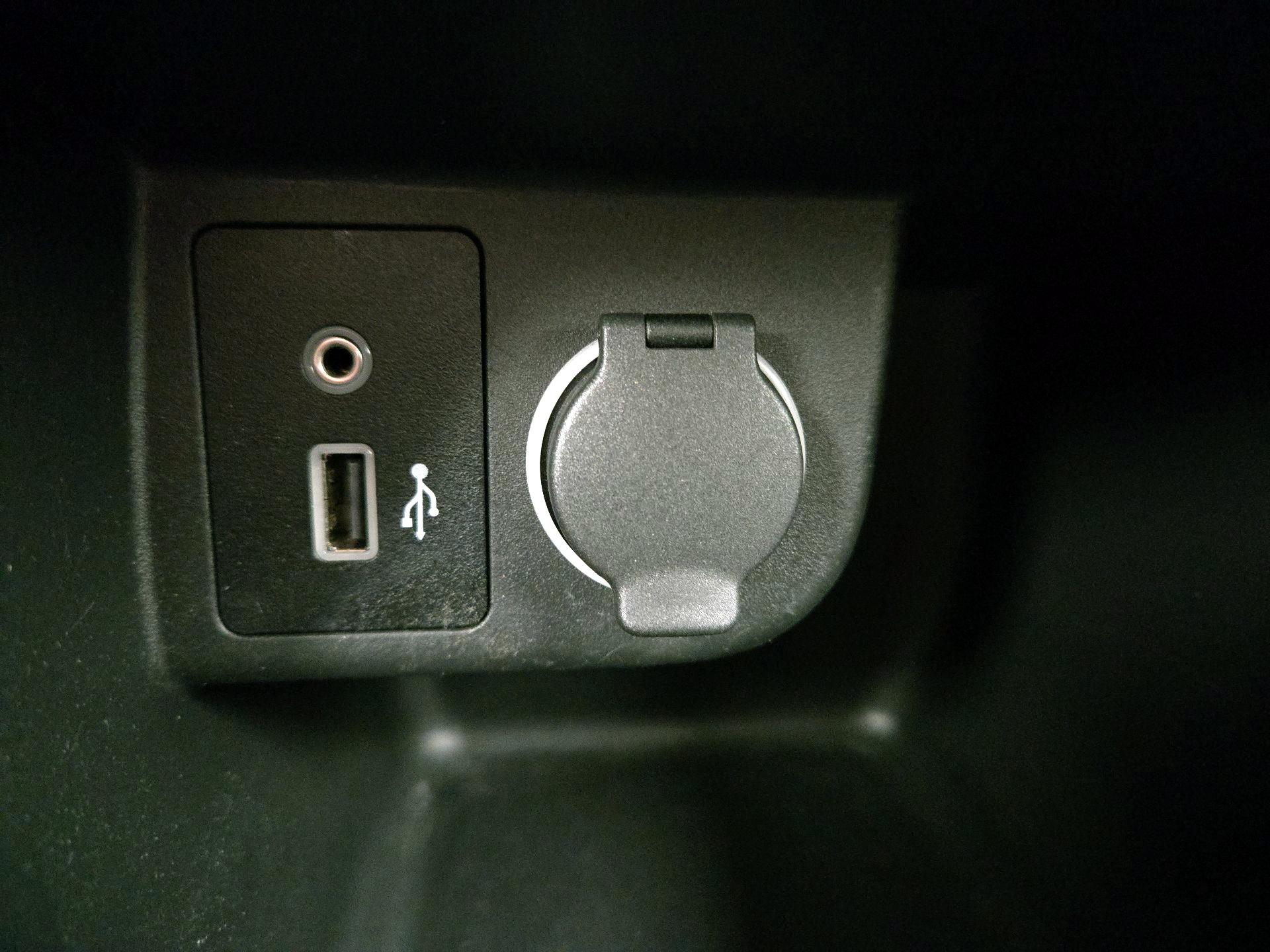 Thumbnail: 2022 Nissan Kicks - 18