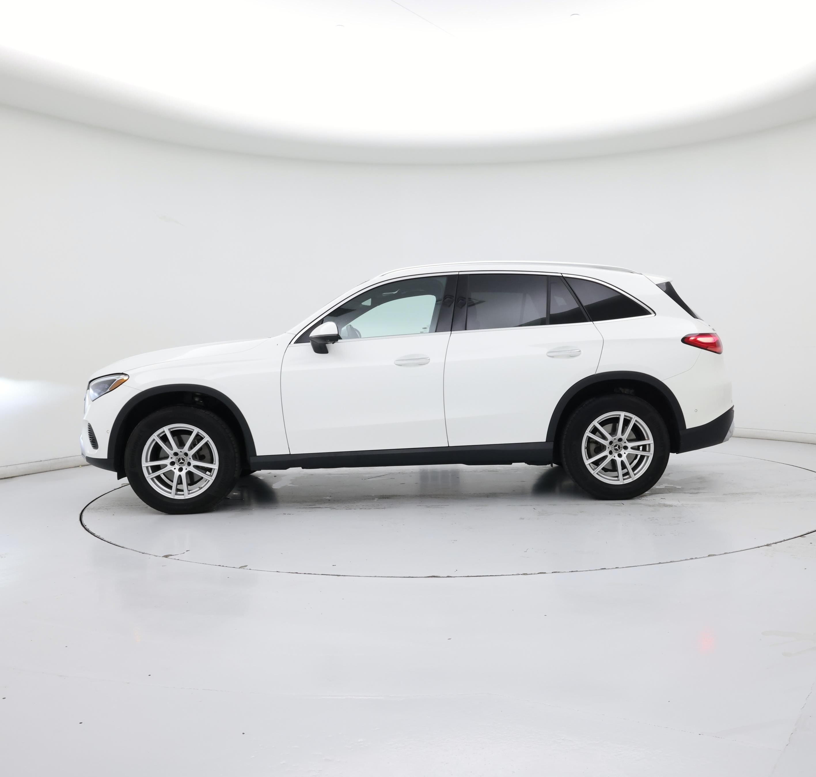 Thumbnail: 2023 Mercedes-Benz GLC - 3