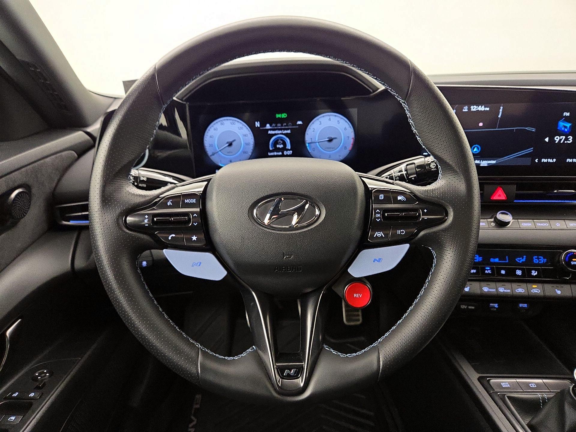 Thumbnail: 2022 Hyundai Elantra - 10