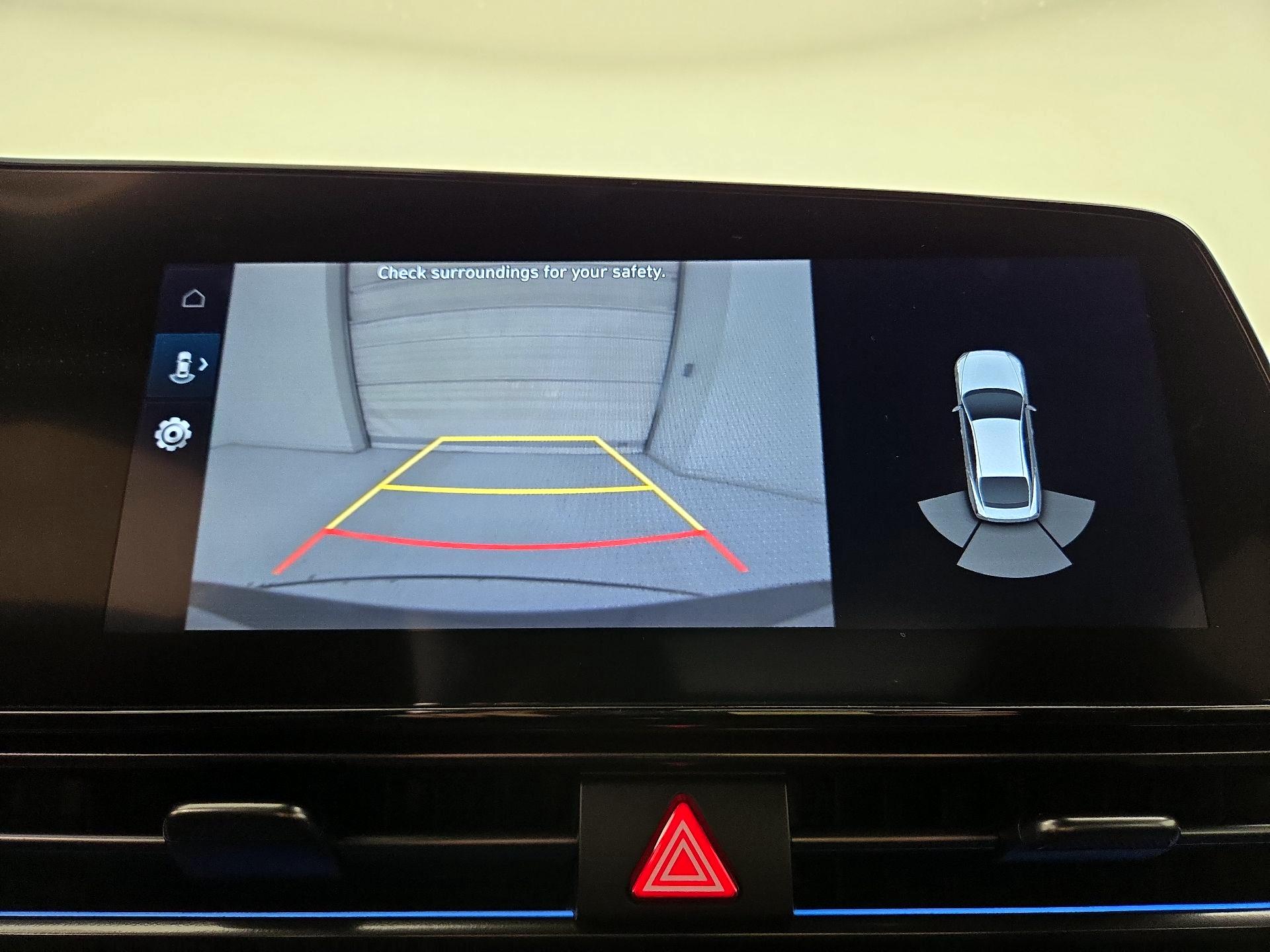 Thumbnail: 2022 Hyundai Elantra - 15