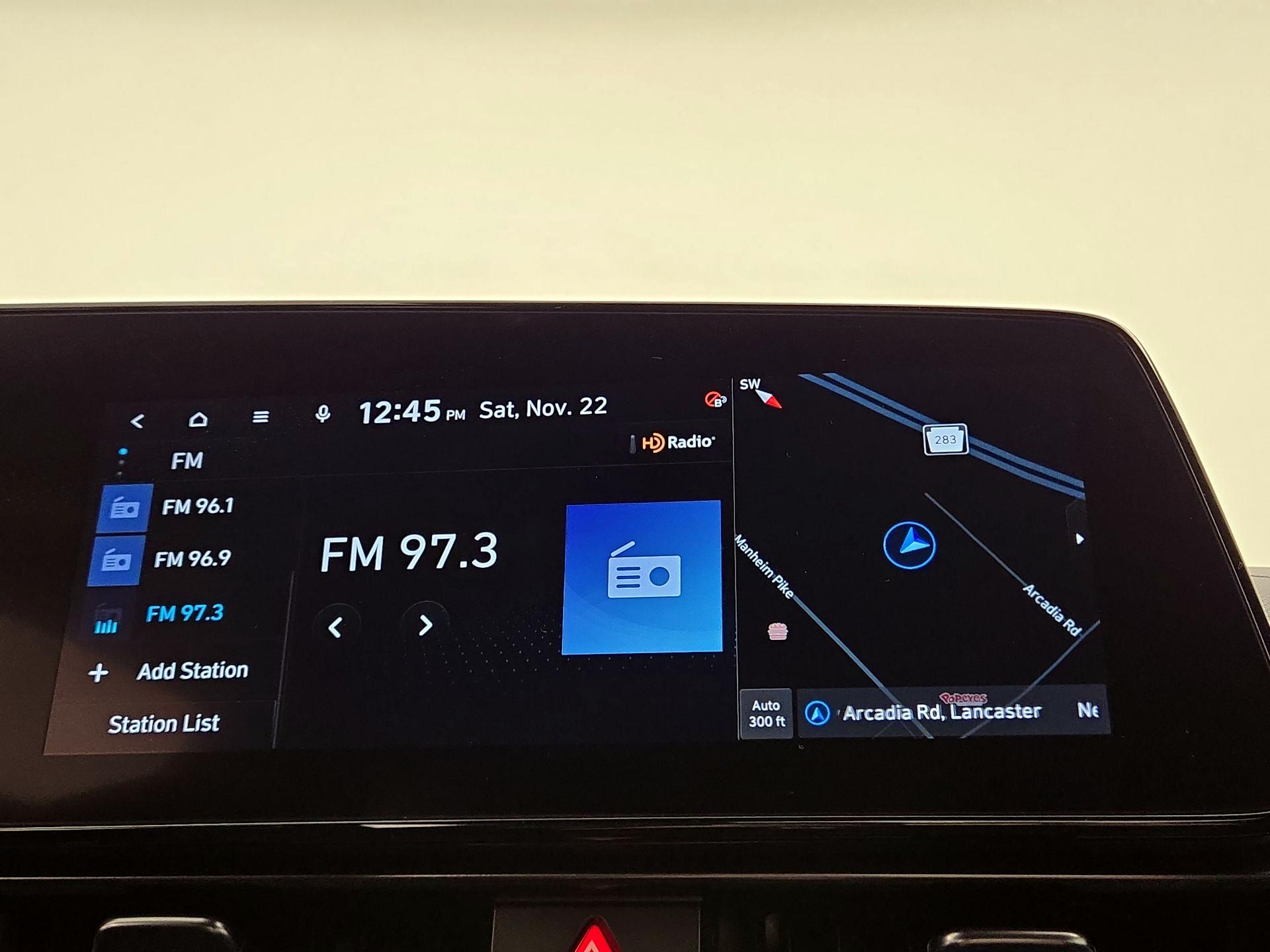 Thumbnail: 2022 Hyundai Elantra - 16