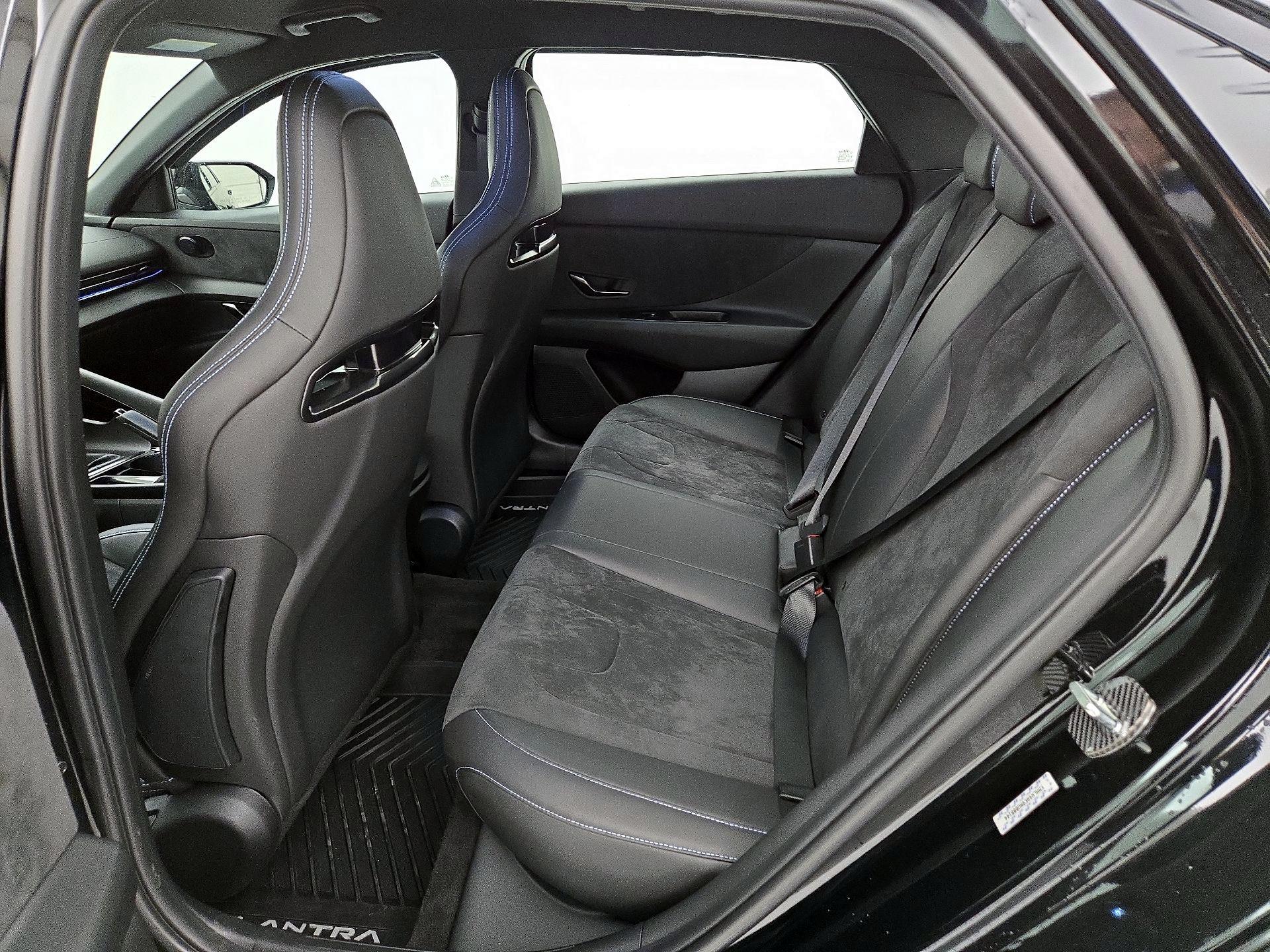 Thumbnail: 2022 Hyundai Elantra - 20