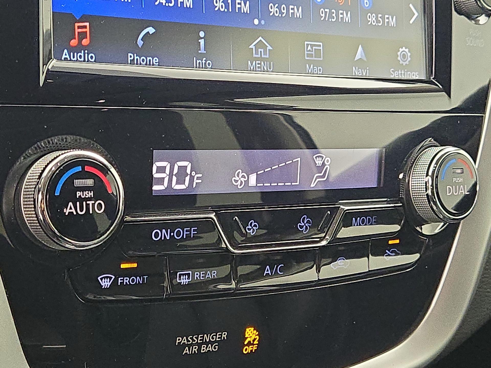 Thumbnail: 2018 Nissan Murano - 17