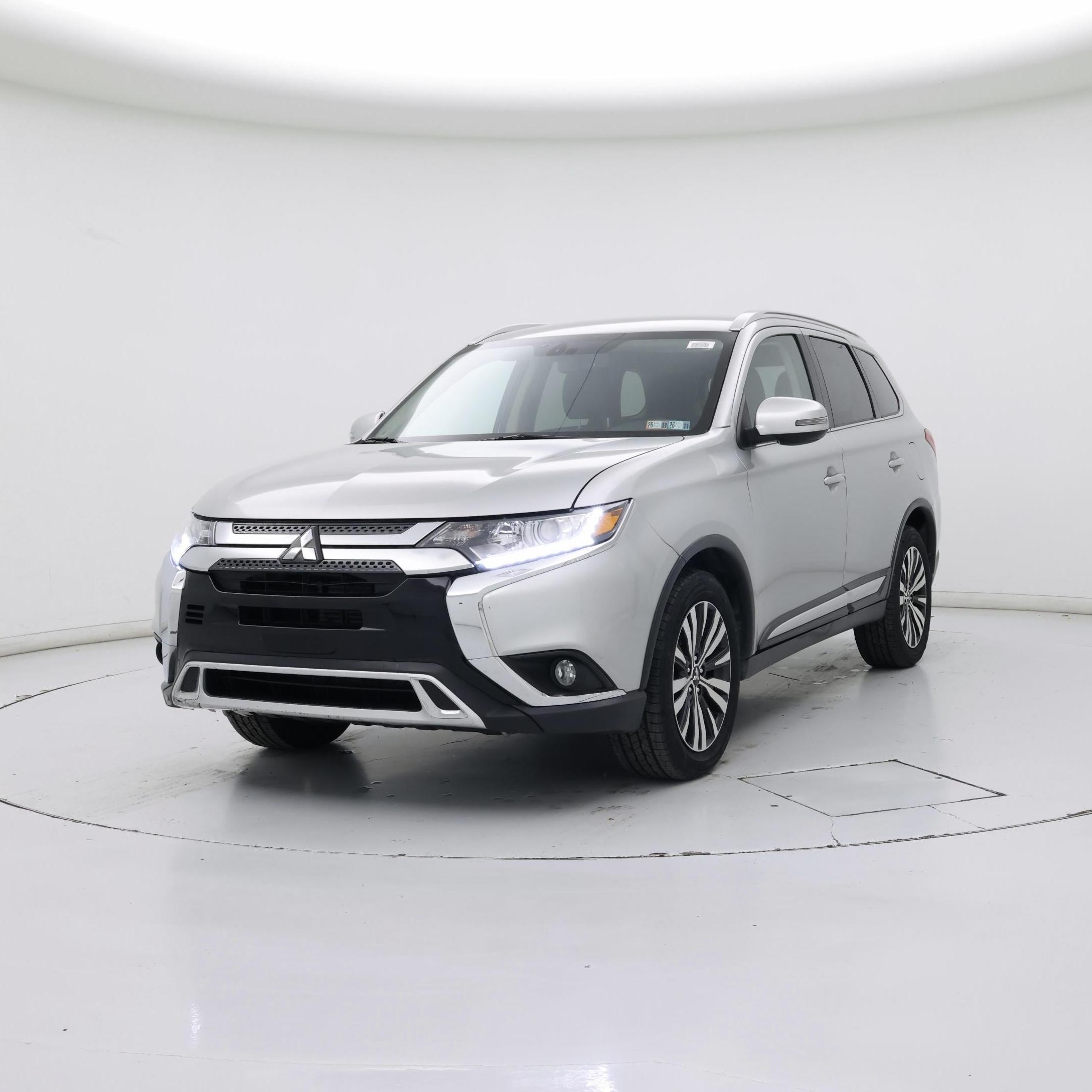 Thumbnail: 2019 Mitsubishi Outlander - 4