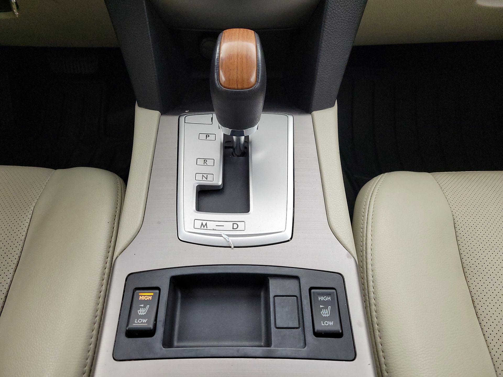 Thumbnail: 2014 Subaru Outback - 17