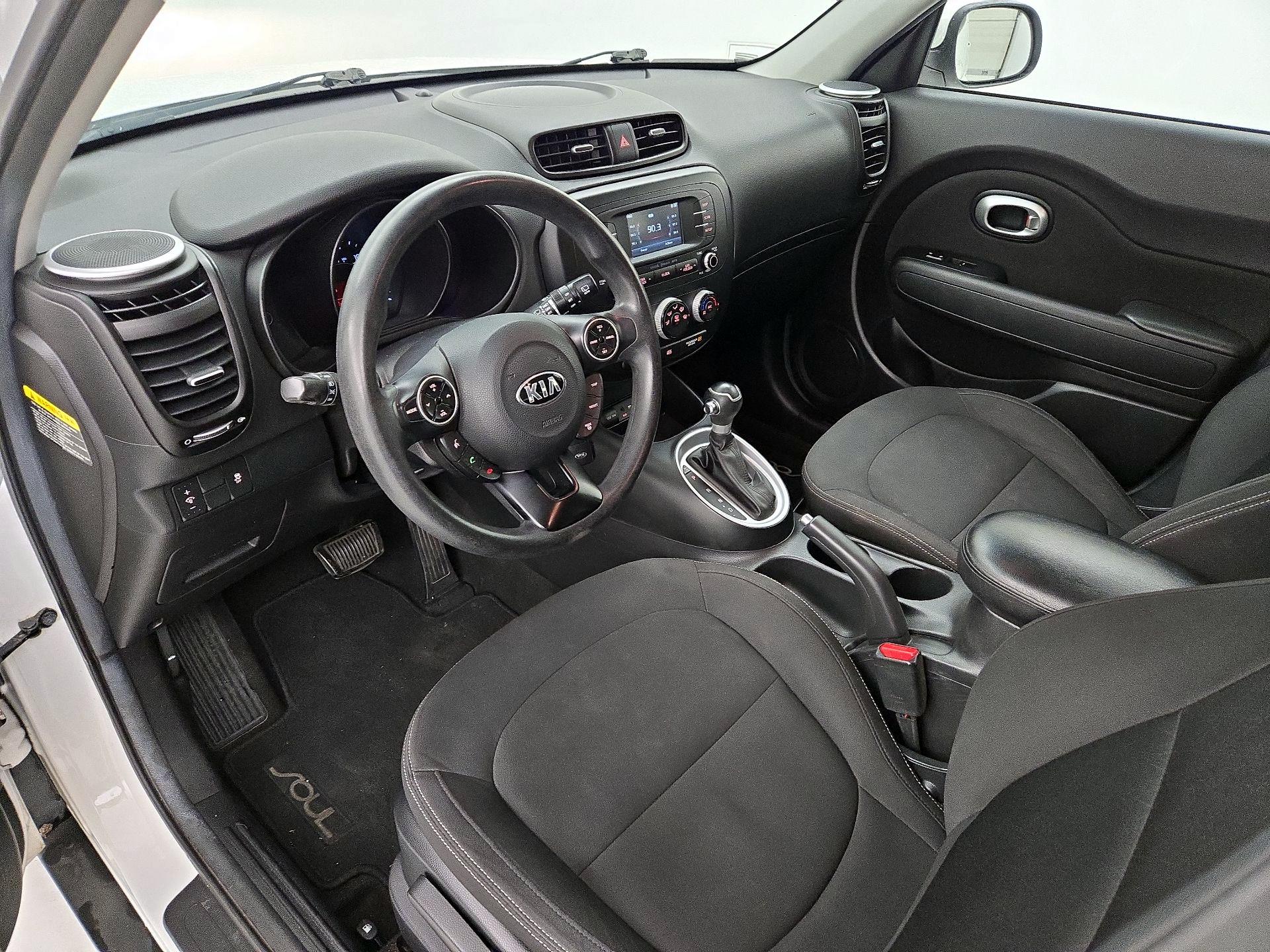 Thumbnail: 2016 Kia Soul - 11