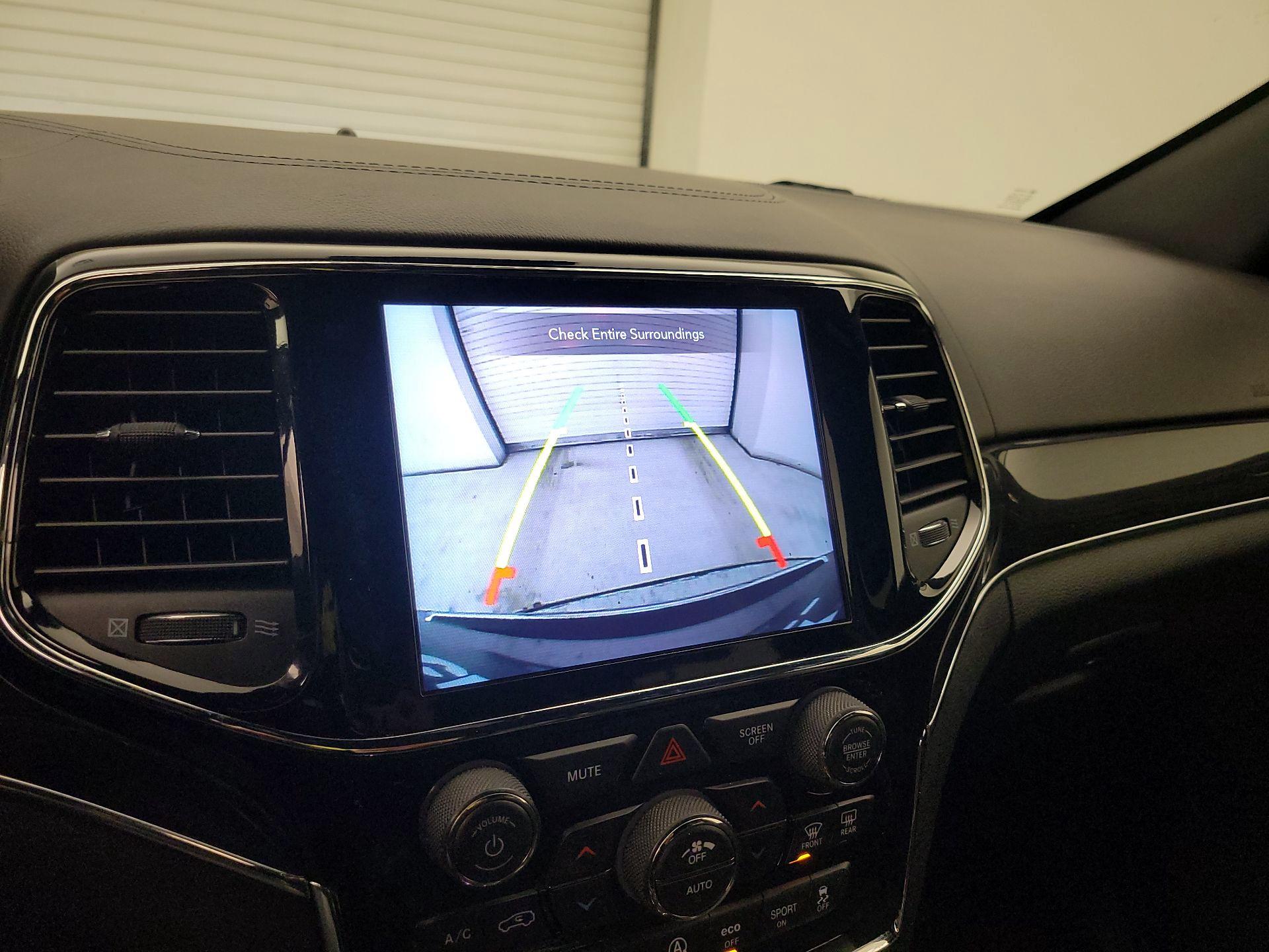 Thumbnail: 2020 Jeep Grand Cherokee - 14