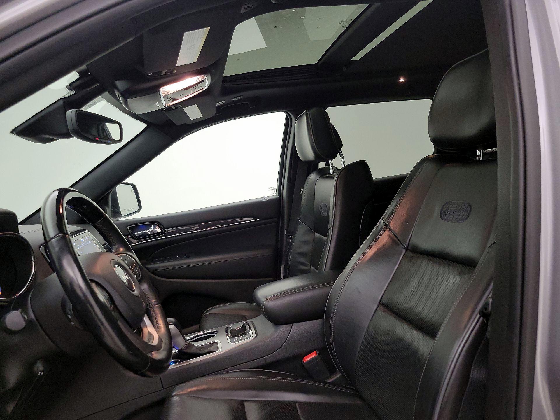 Thumbnail: 2020 Jeep Grand Cherokee - 19