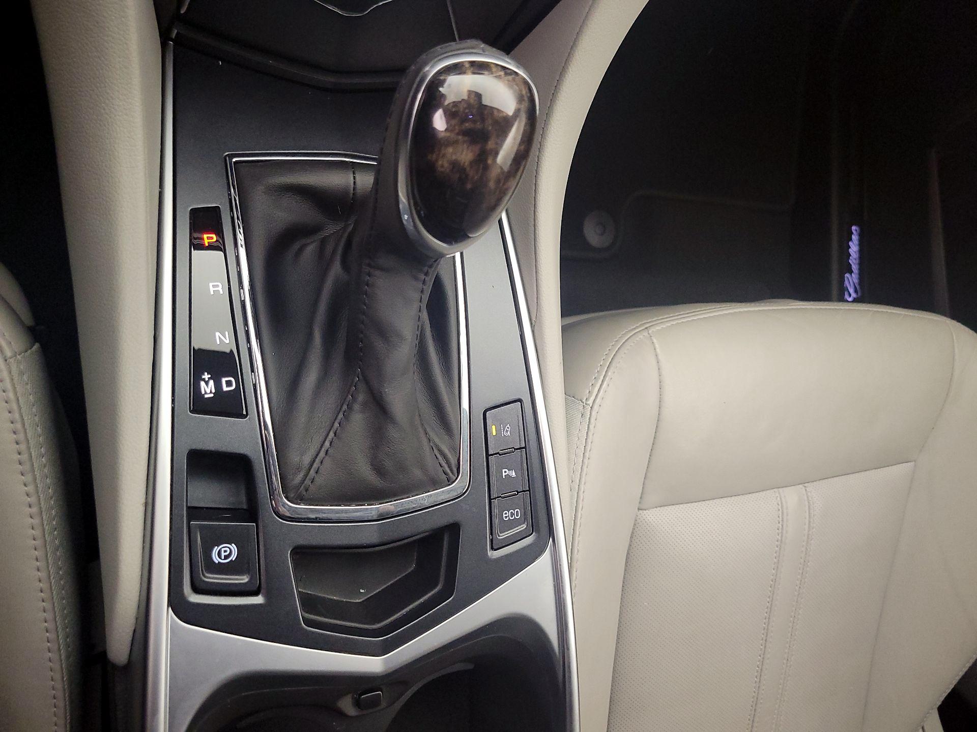 Thumbnail: 2015 Cadillac SRX - 17