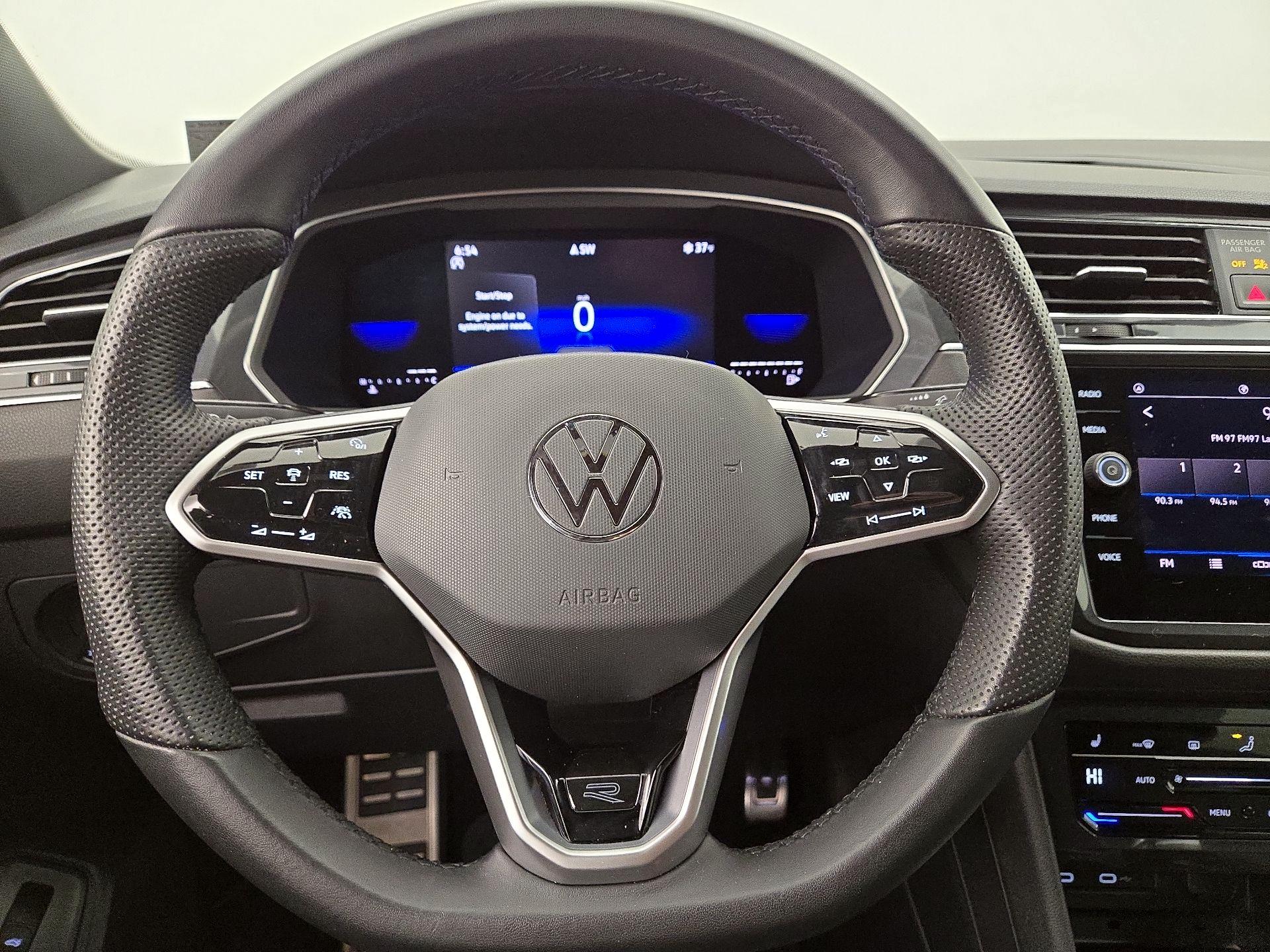 Thumbnail: 2022 Volkswagen Tiguan - 10