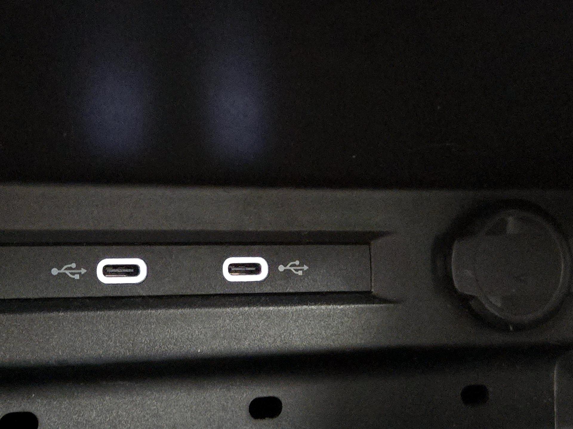 Thumbnail: 2022 Volkswagen Tiguan - 17