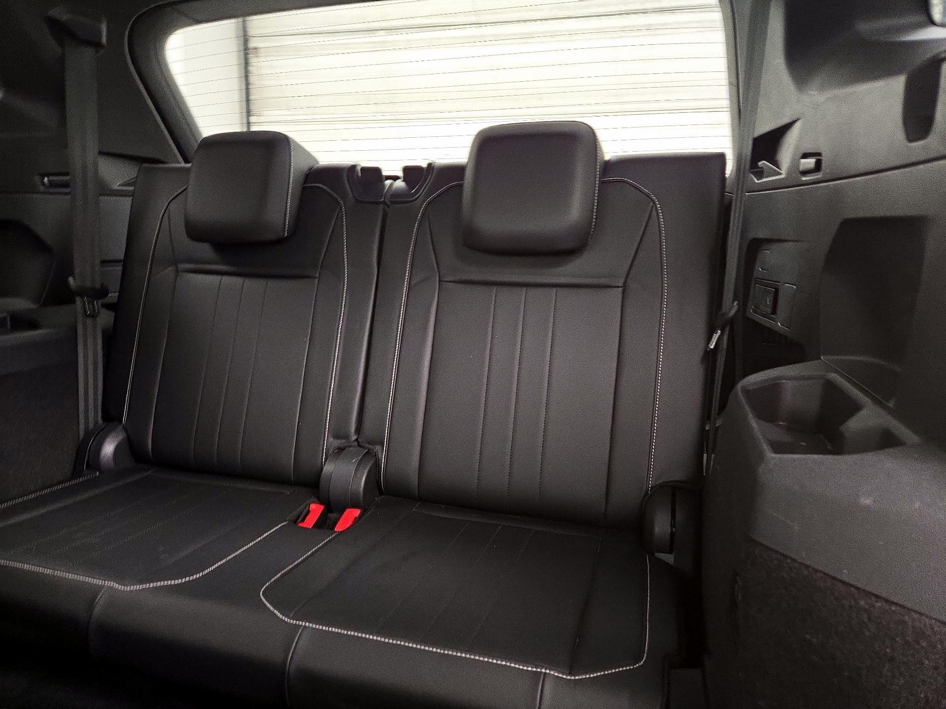 Thumbnail: 2022 Volkswagen Tiguan - 19