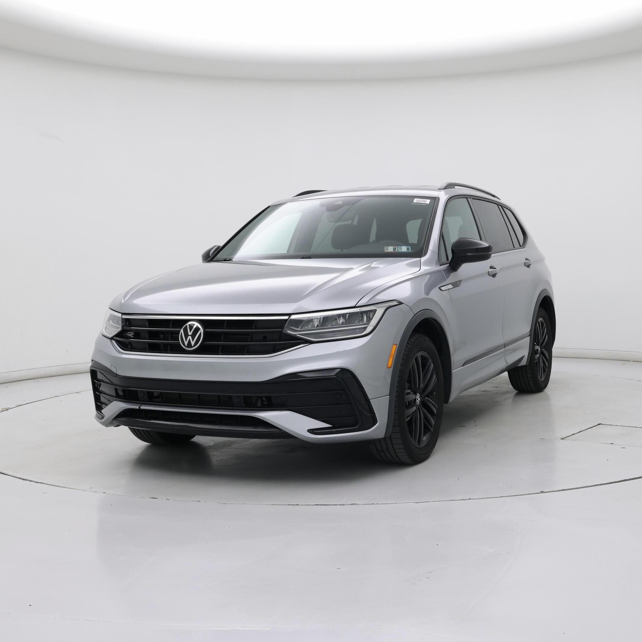 Thumbnail: 2022 Volkswagen Tiguan - 4