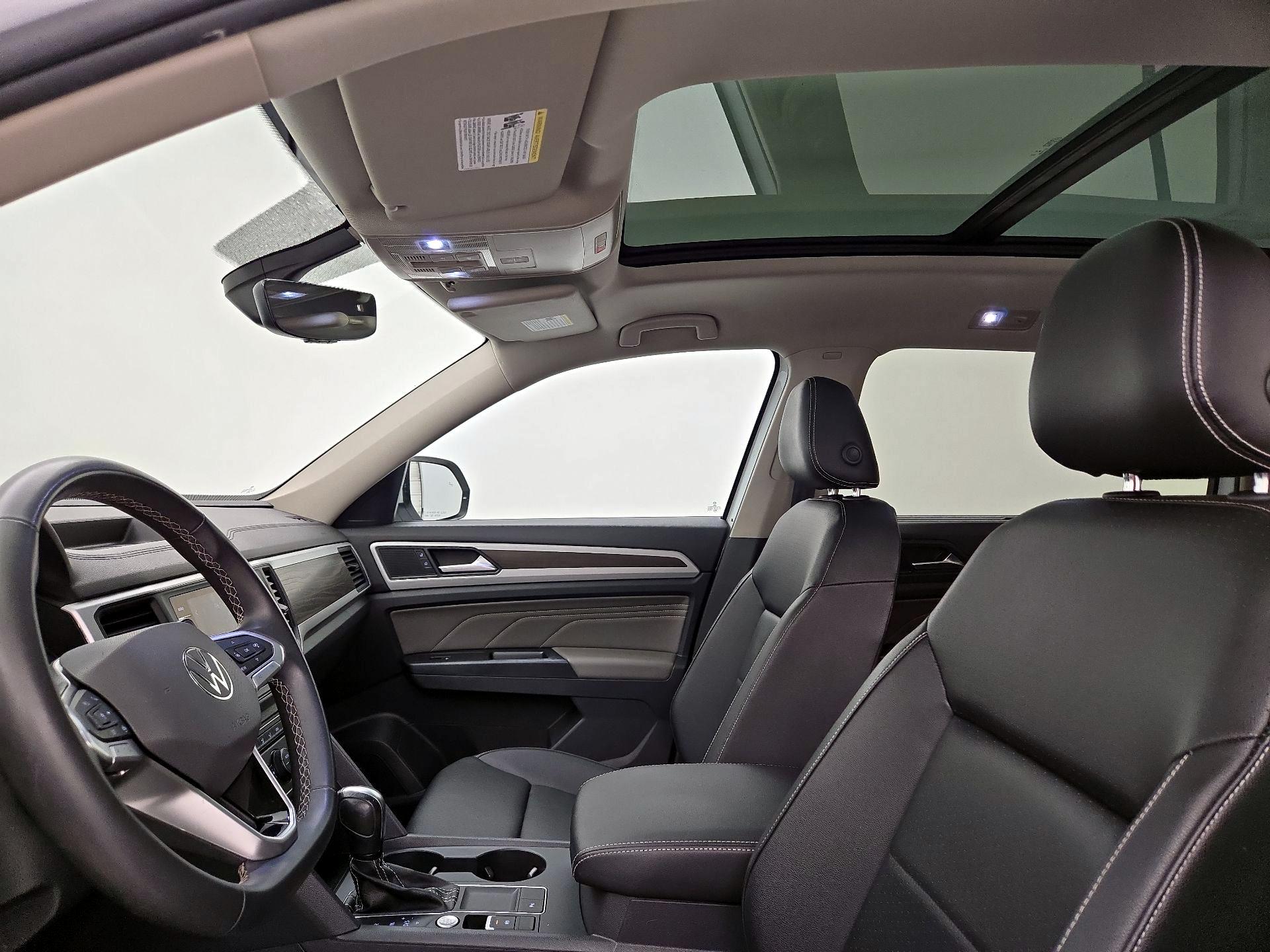 Thumbnail: 2021 Volkswagen Atlas - 18