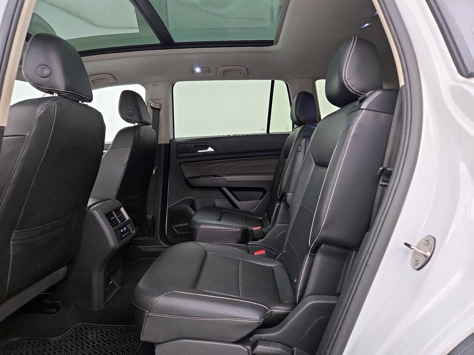 Thumbnail: 2021 Volkswagen Atlas - 19