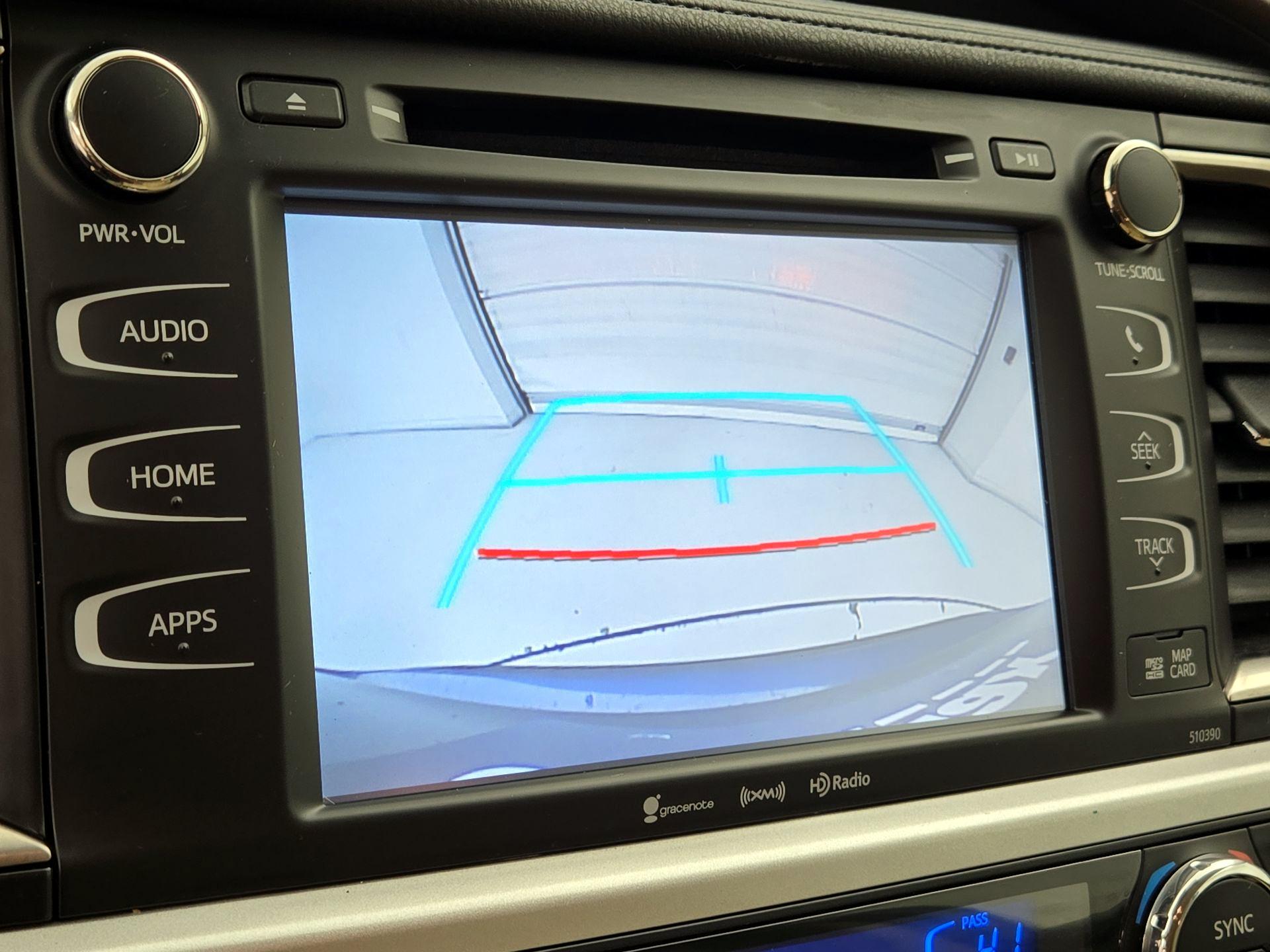 Thumbnail: 2019 Toyota Highlander - 14