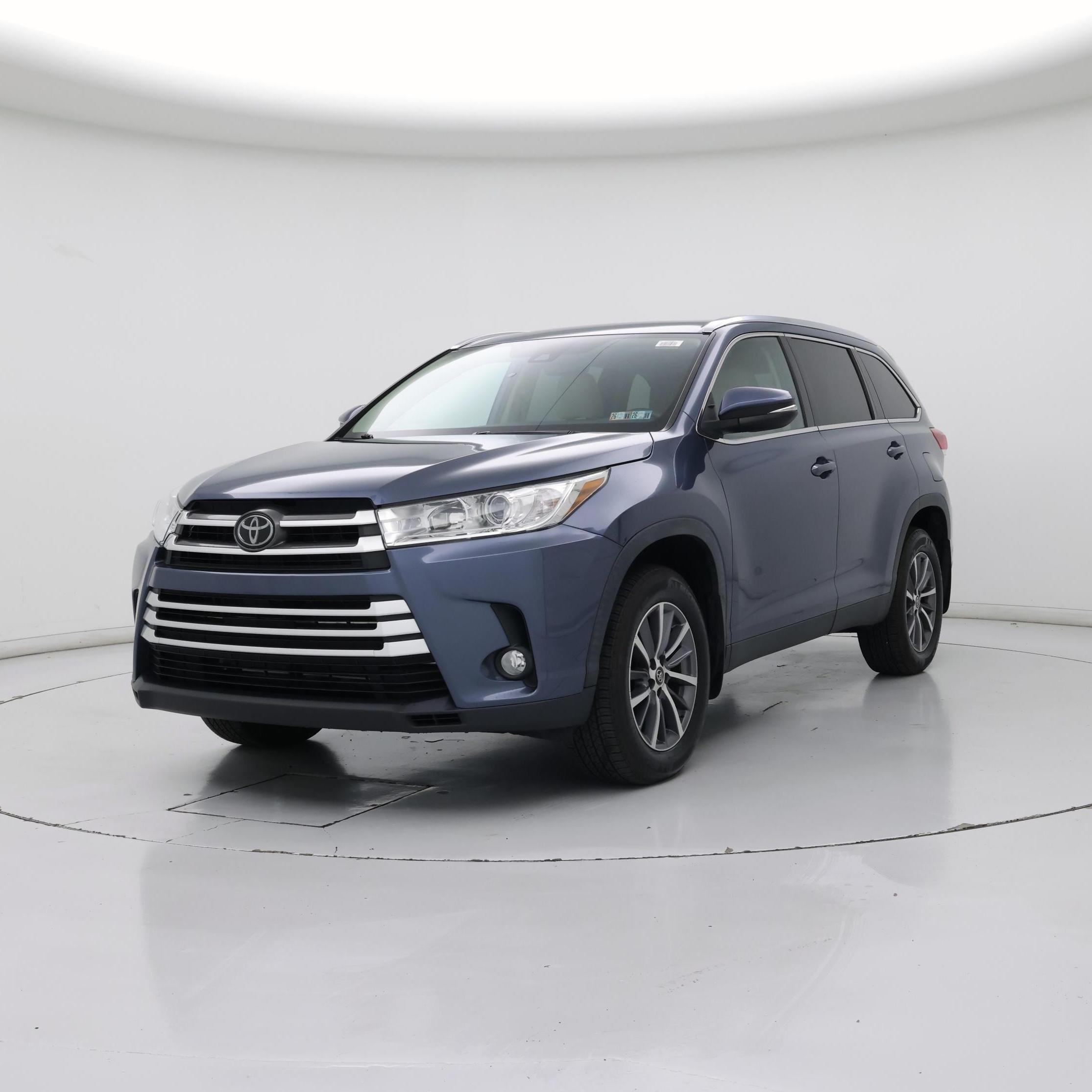 Thumbnail: 2019 Toyota Highlander - 4