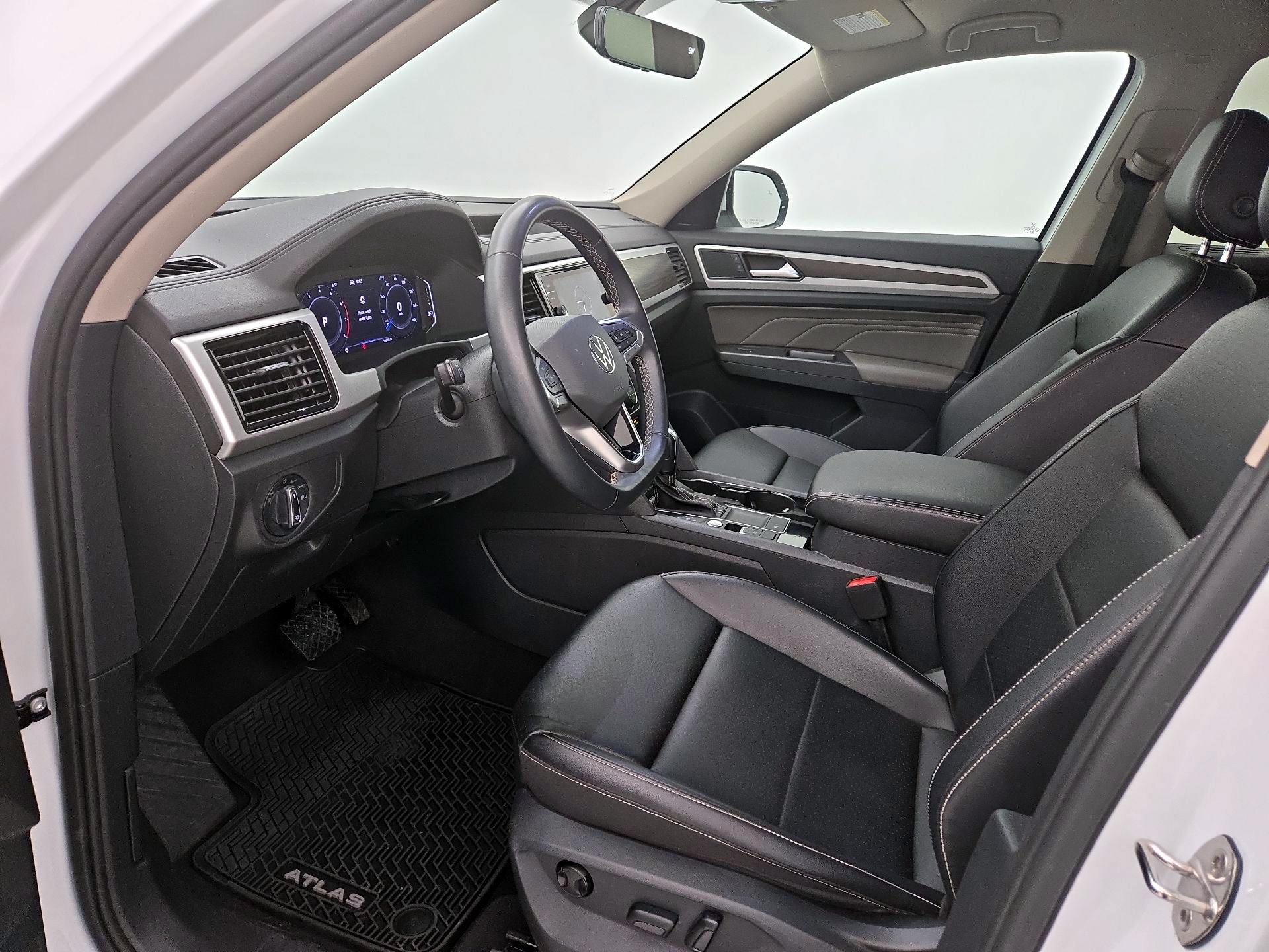 Thumbnail: 2022 Volkswagen Atlas - 11