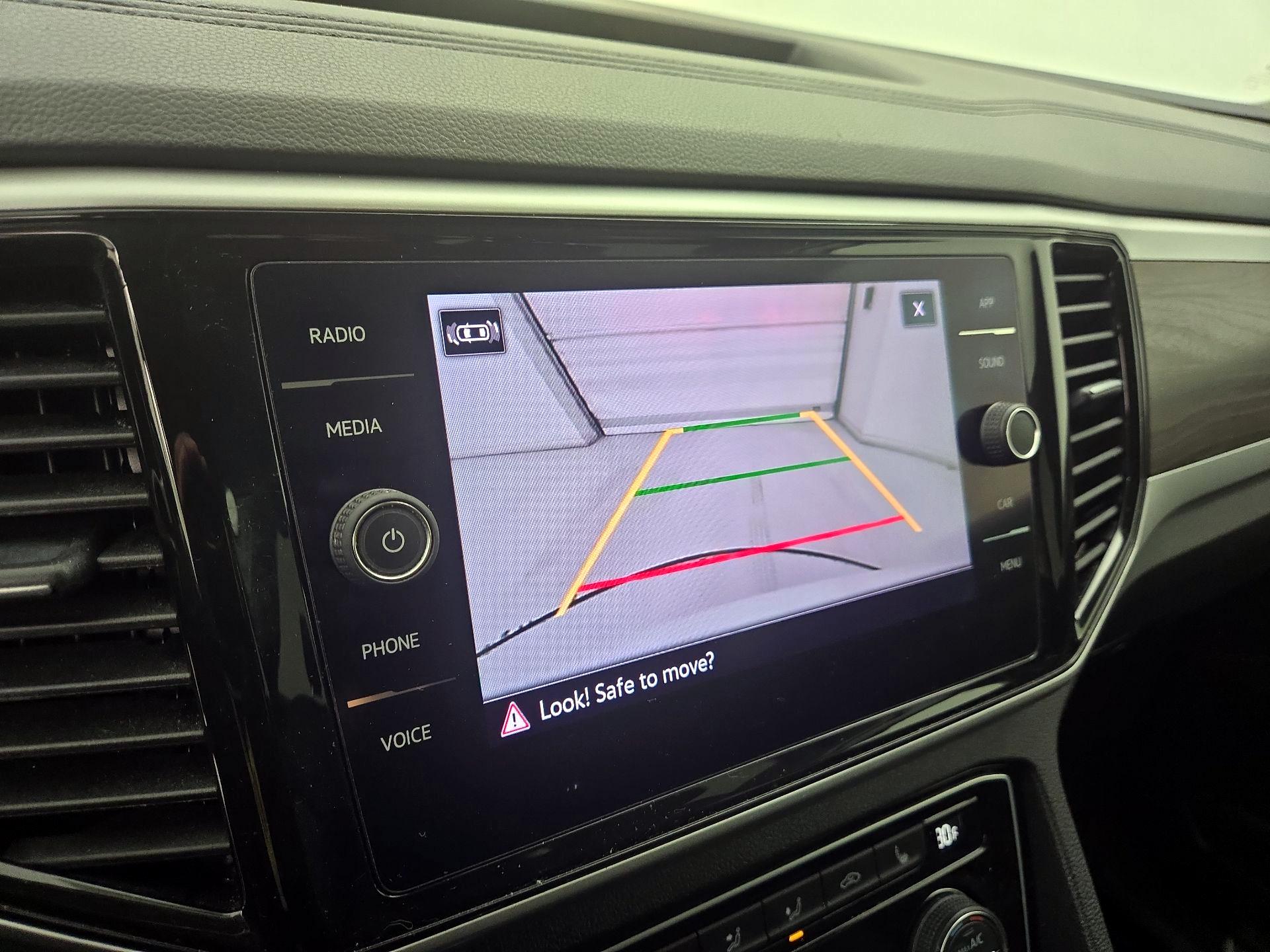 Thumbnail: 2022 Volkswagen Atlas - 14